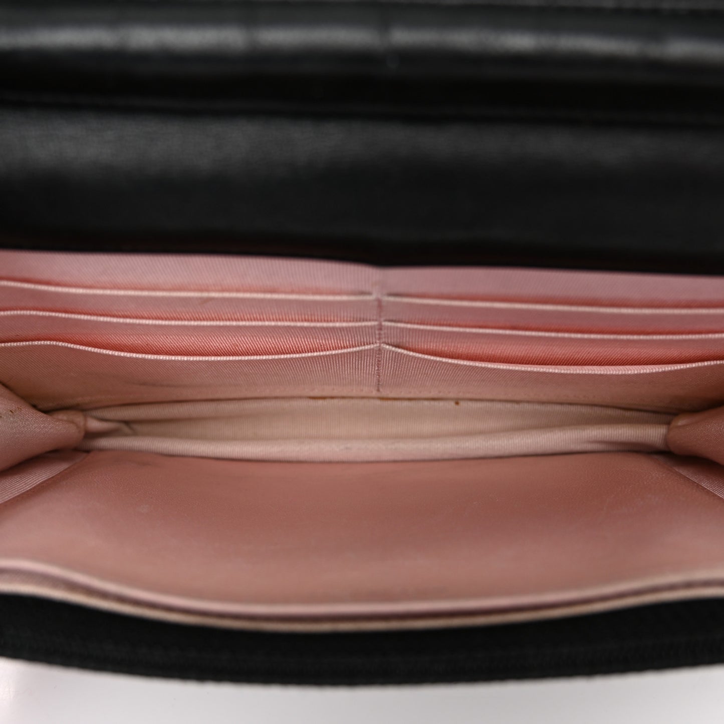 Lambskin Micro Quilted Wallet On Chain WOC Black