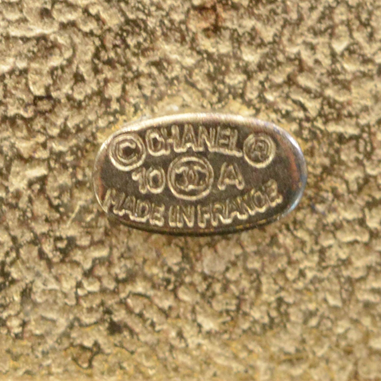 Chanel Paris Shanghai Large CC Brooch Gold 4 of 4