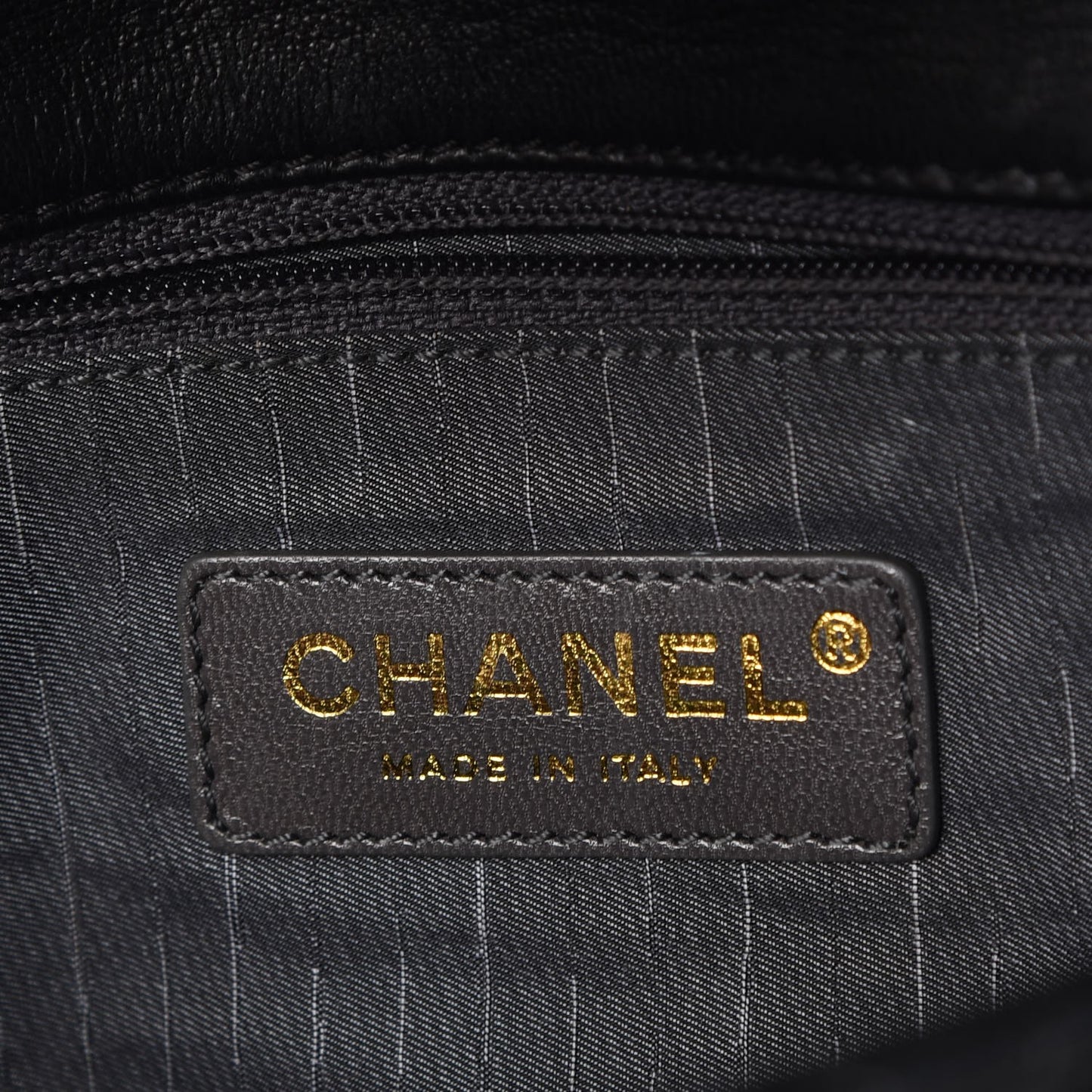 Lambskin Medium Westminster Pearl Flap Black