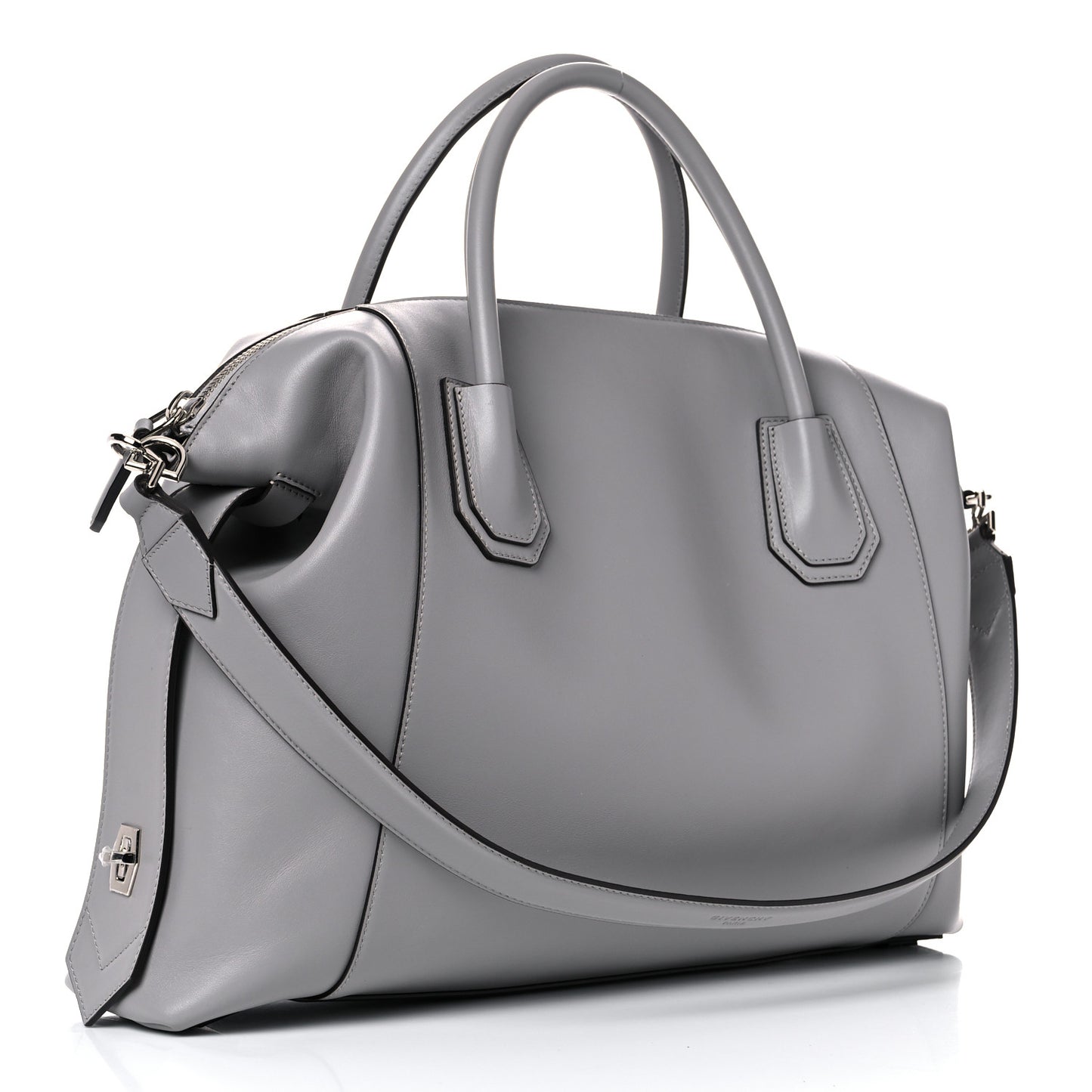 Soft Calfskin Medium Soft Antigona Pearl Grey