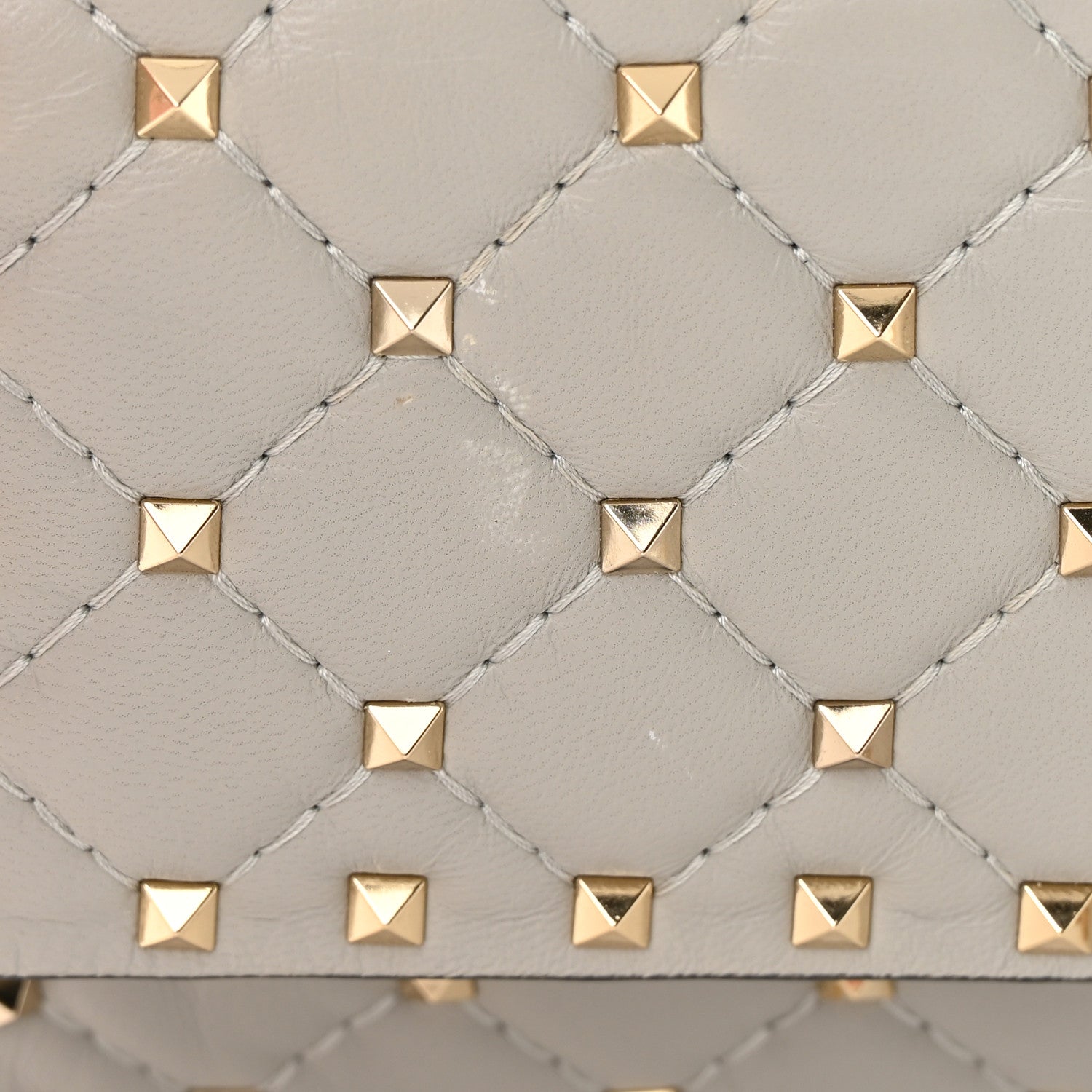Valentino Garavani Nappa Rockstud Spike Wallet On Chain Opal Grey 10 of 13