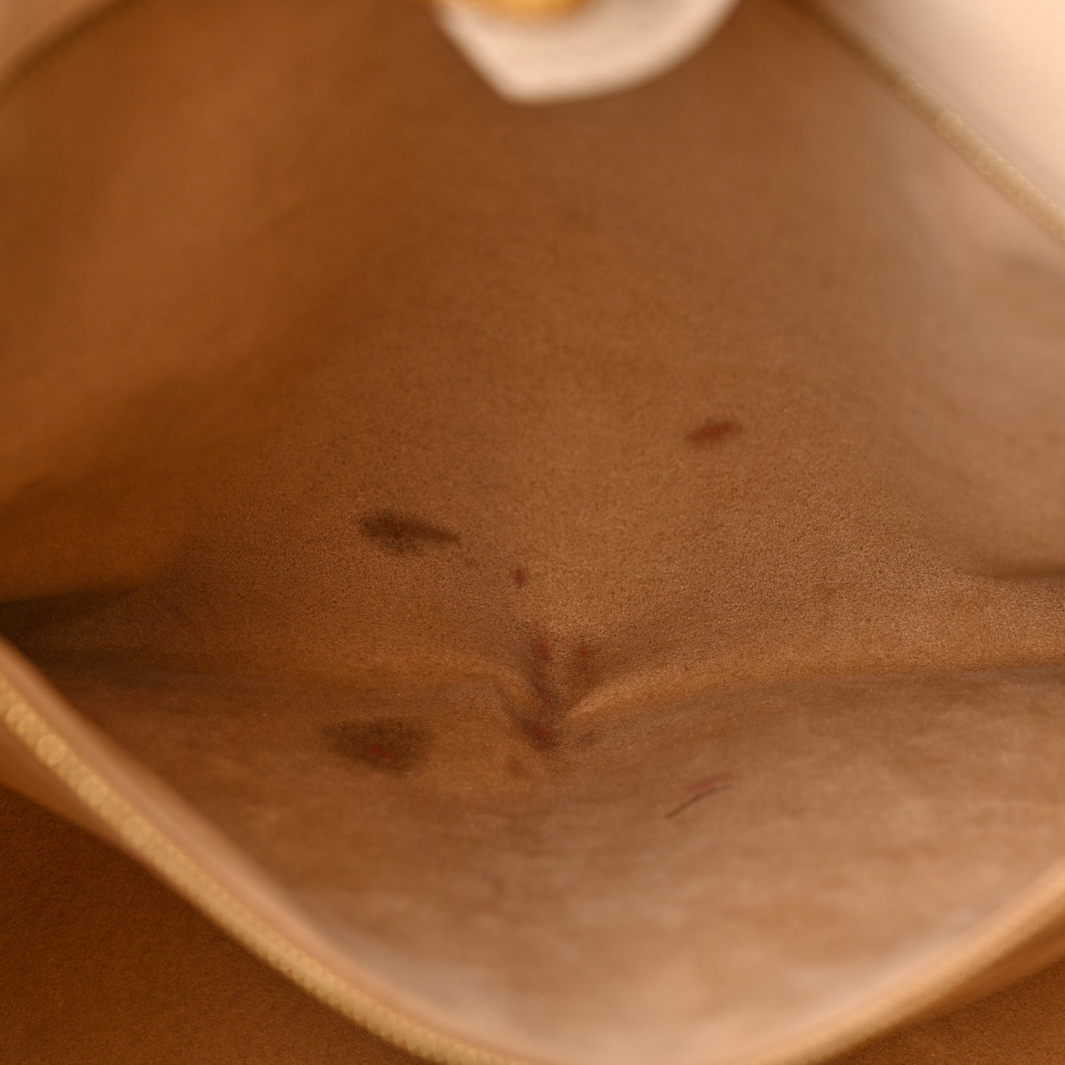 Louis Vuitton Calfskin Monogram Tufting On My Side Galet 10 of 10