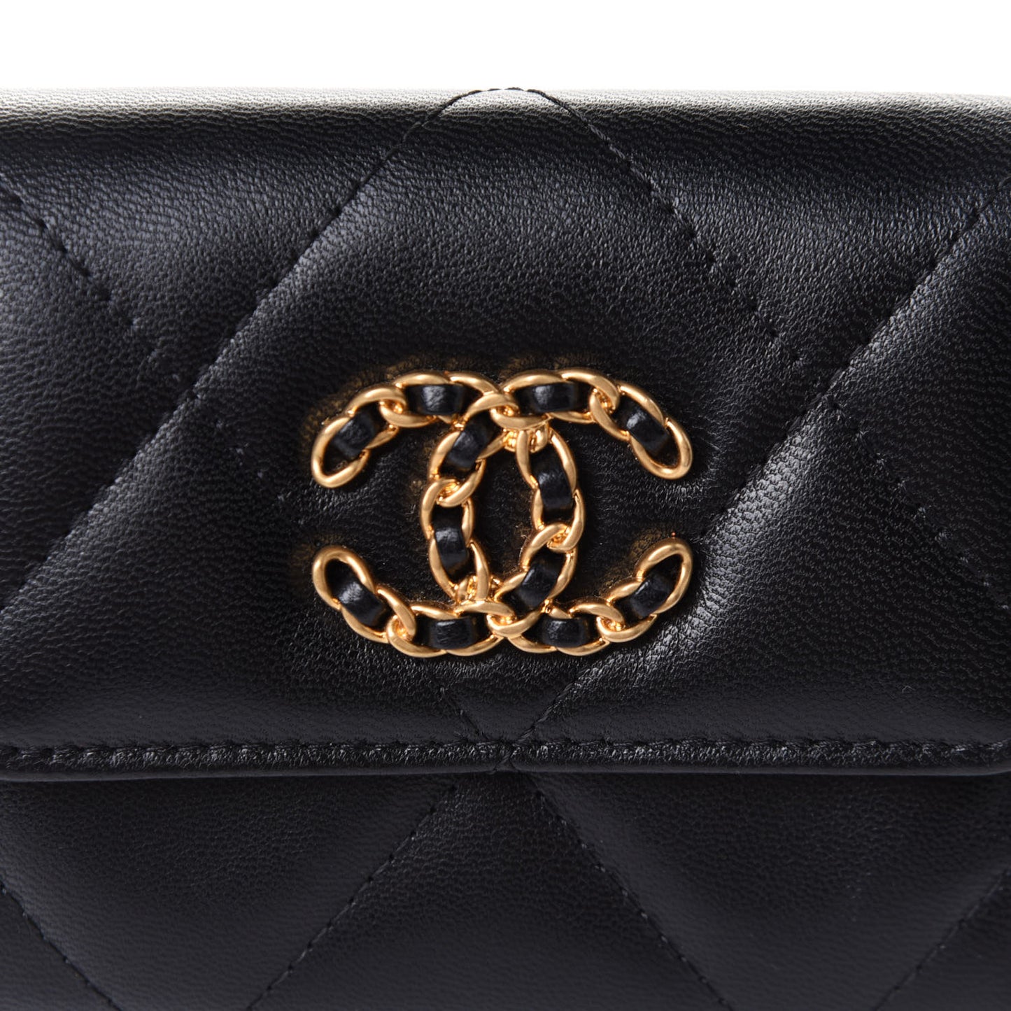 Shiny Goatskin Quilted Chanel 19 Flap Coin Purse With Chain Black