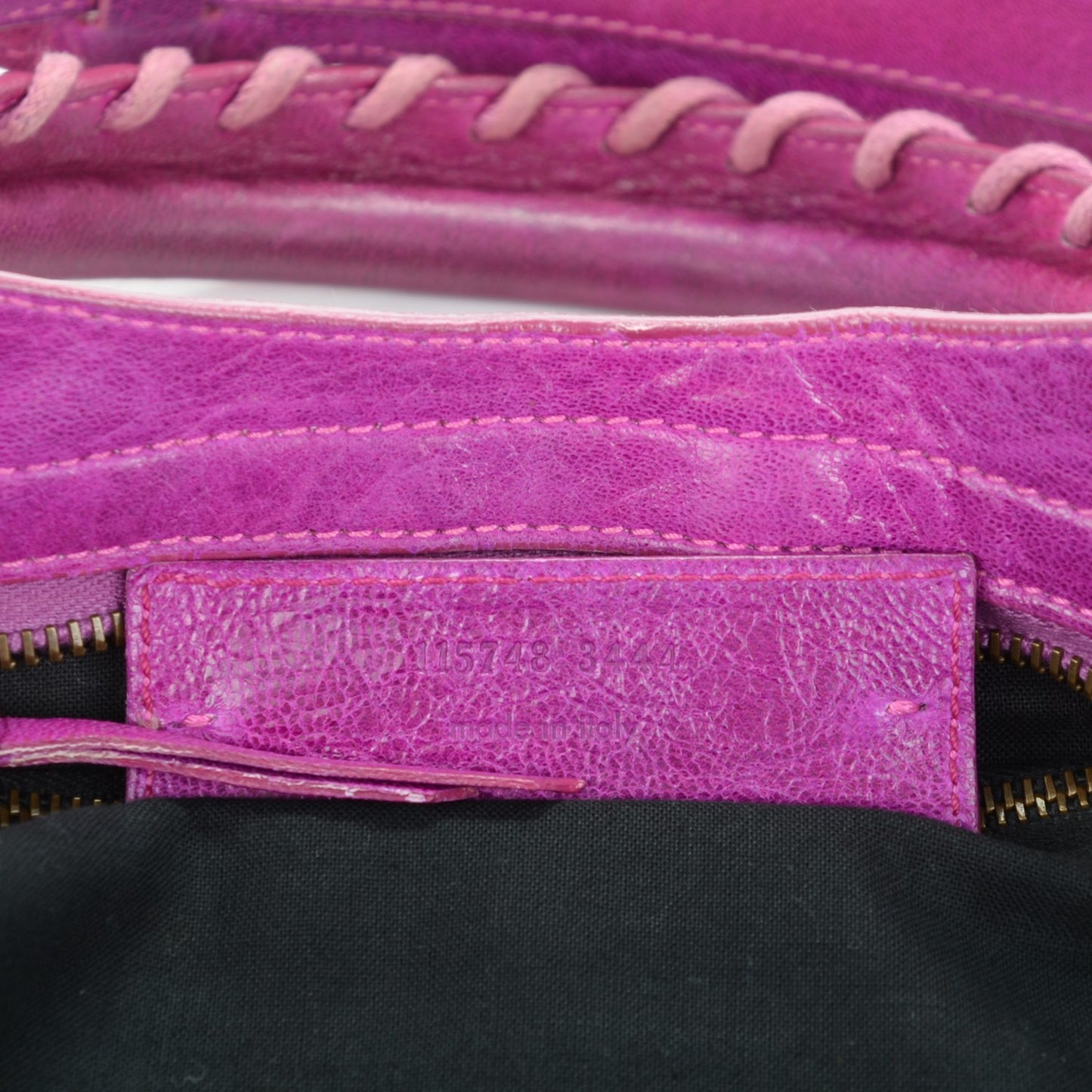 Chevre Classic Hardware City Magenta