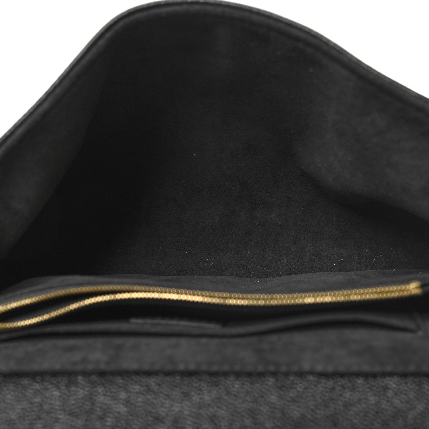 LOUIS VUITTON Empreinte Monogram Giant Madeleine MM Black