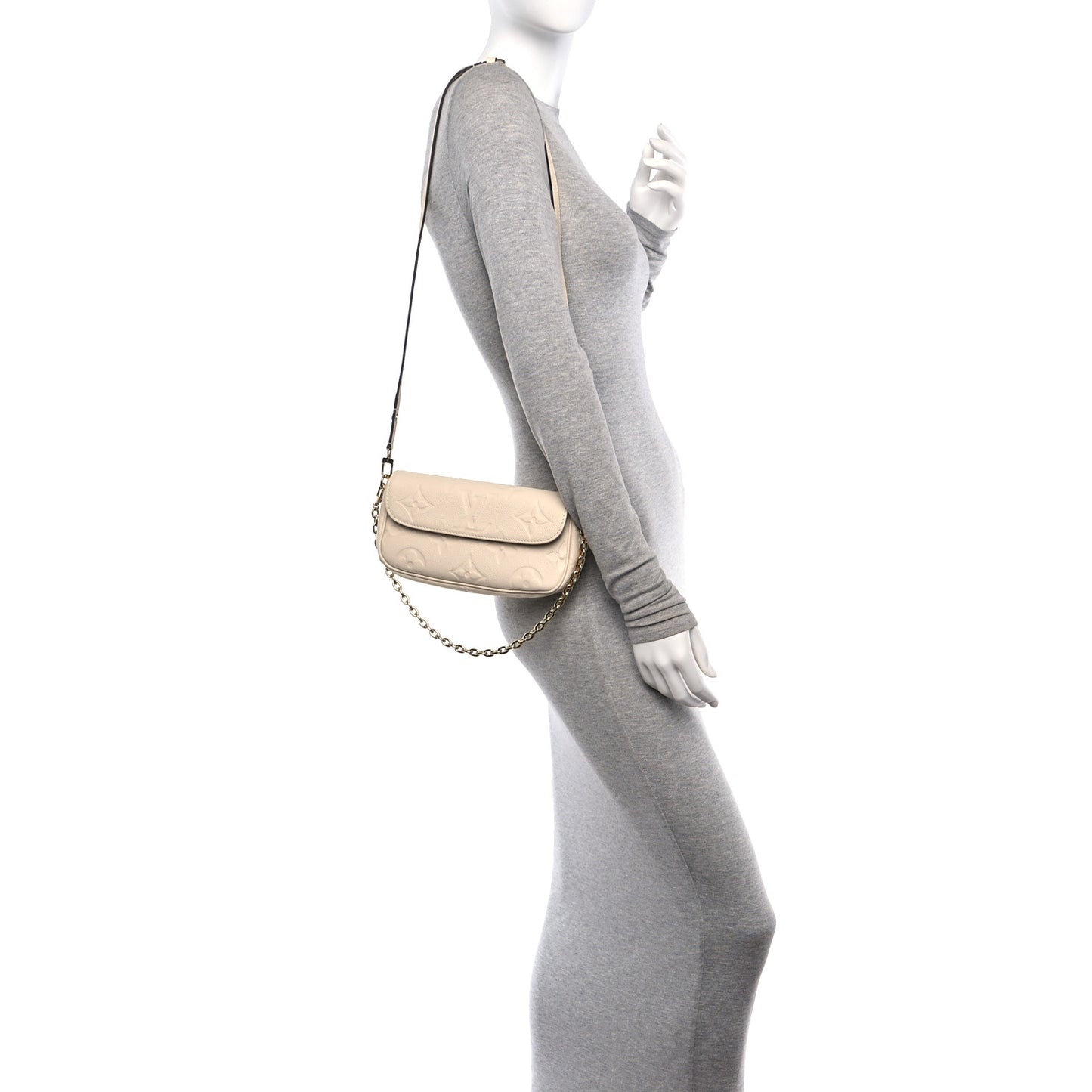 Empreinte Monogram Giant Ivy Wallet On Chain Cream