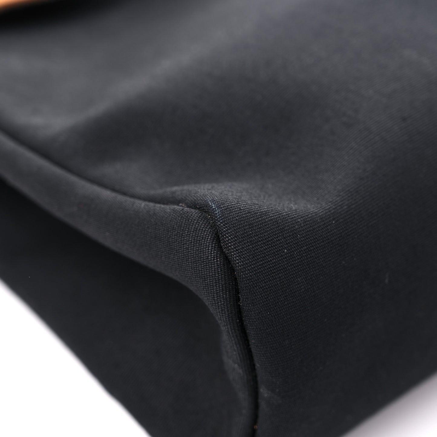 Toile Vache Calfskin Herbag 30 PM Black Natural