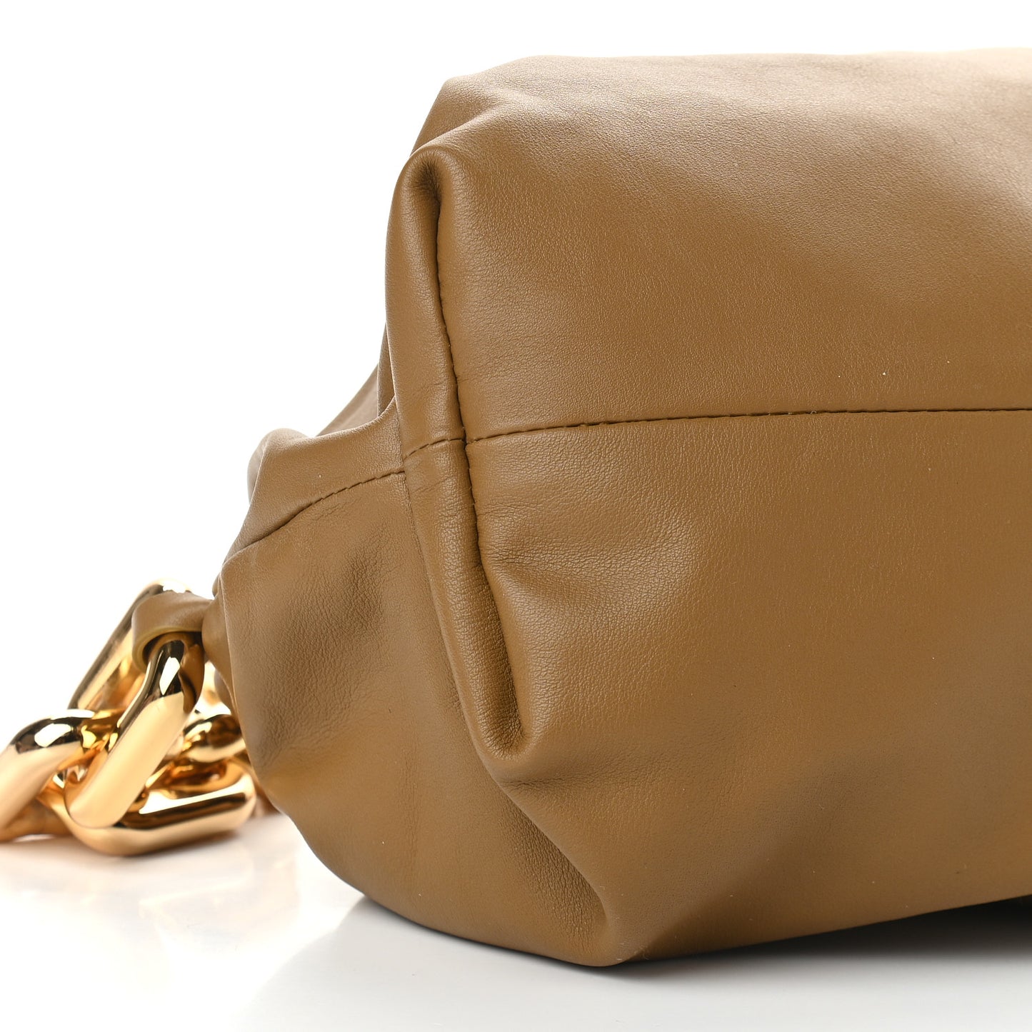 Calfskin The Pouch Chain Cammello