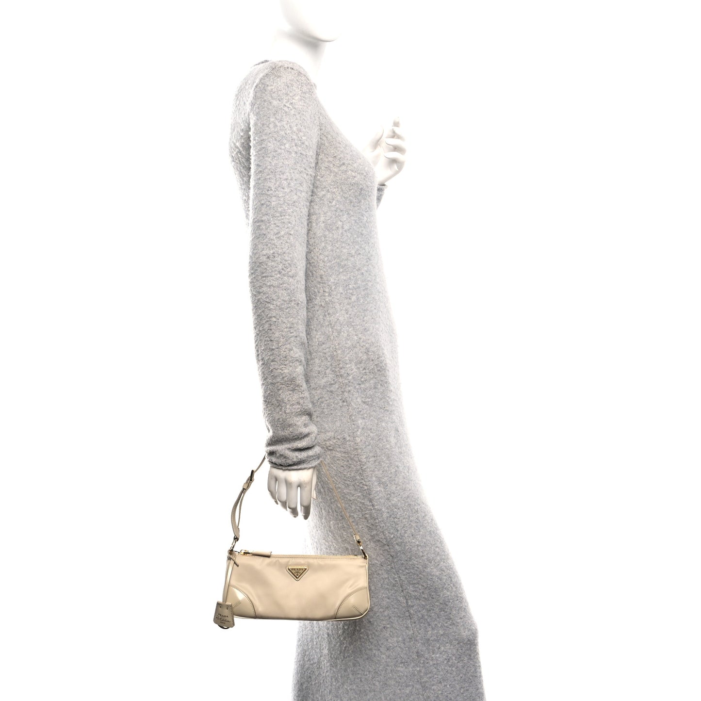 Re-Nylon Spazzolato Re-Edition 2002 Shoulder Bag Deserto