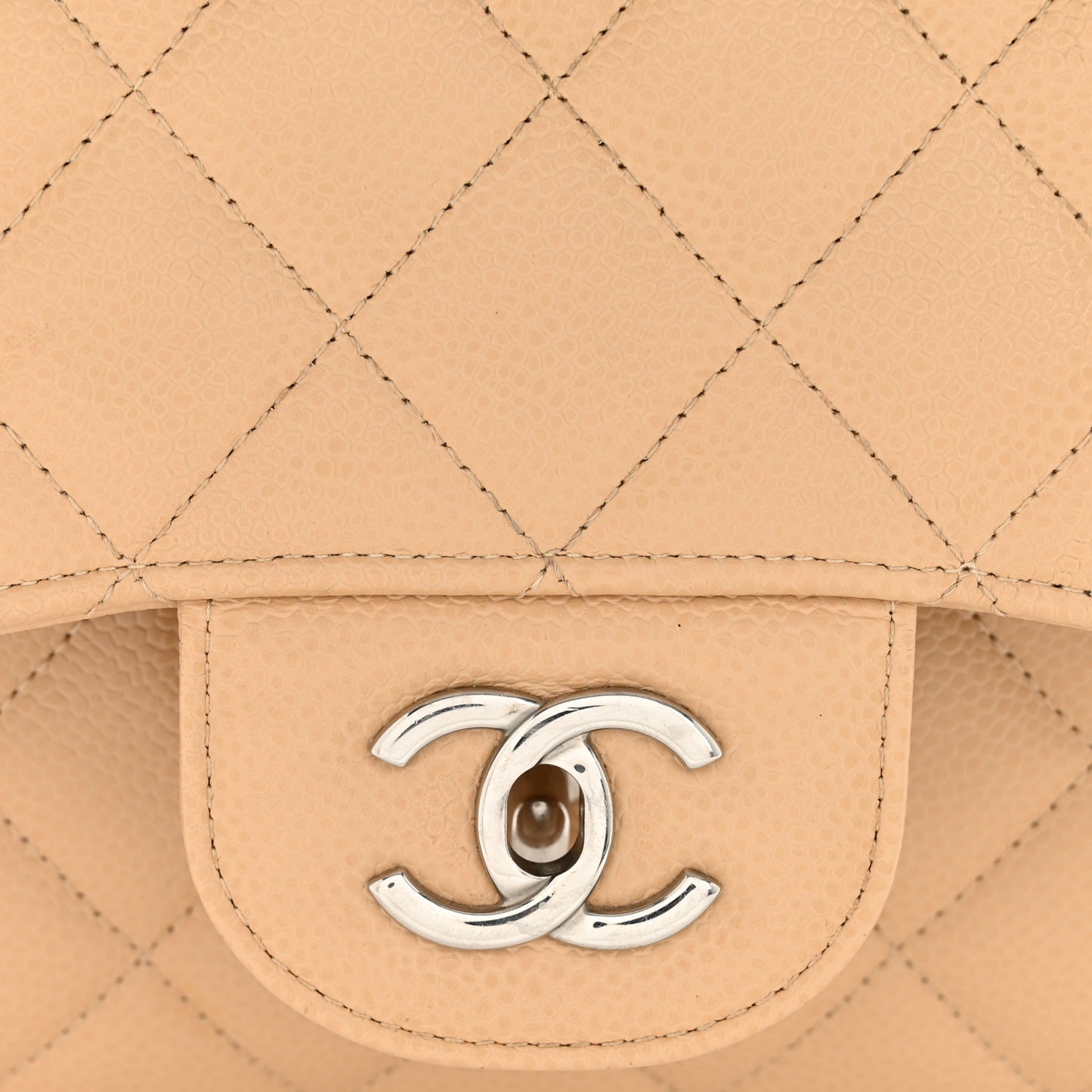 Caviar Quilted Jumbo Double Flap Beige Clair
