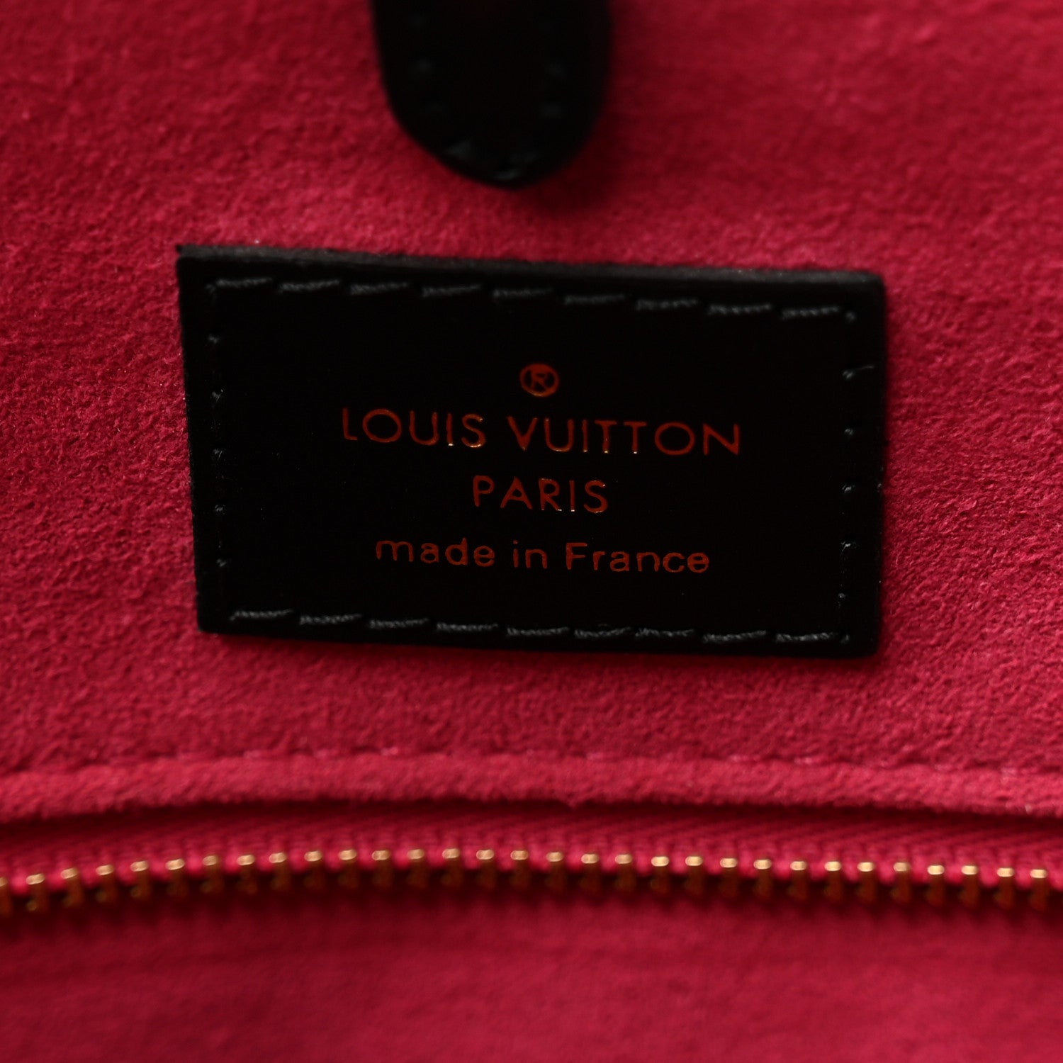 Louis Vuitton Epi Onthego MM Black 6 of 9