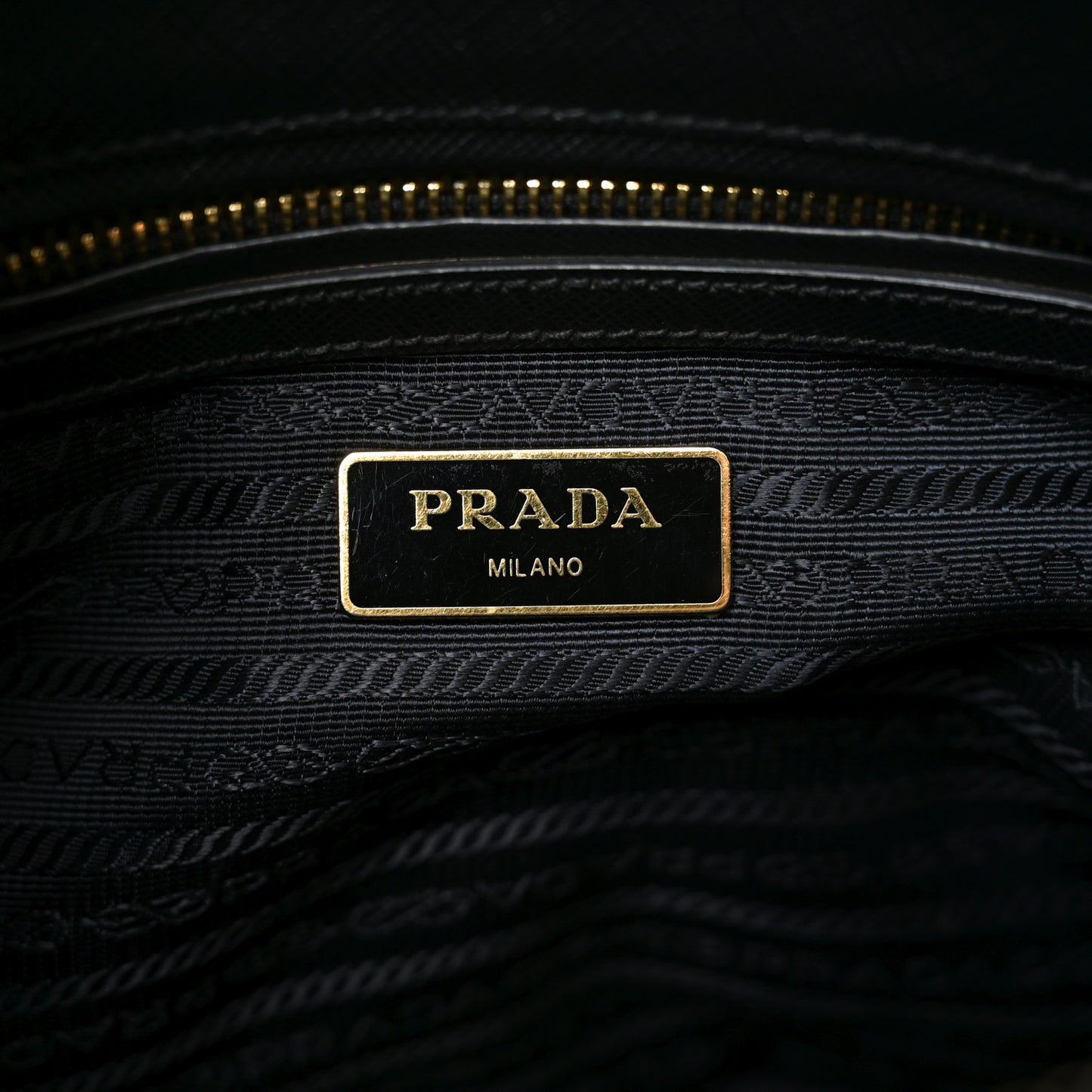 Saffiano Small Galleria Double Zip Tote Black