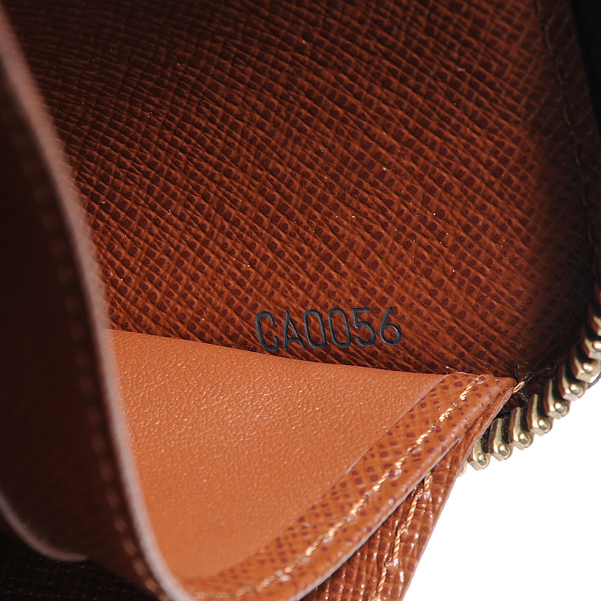 Louis Vuitton Monogram Zippy Wallet 8 of 8