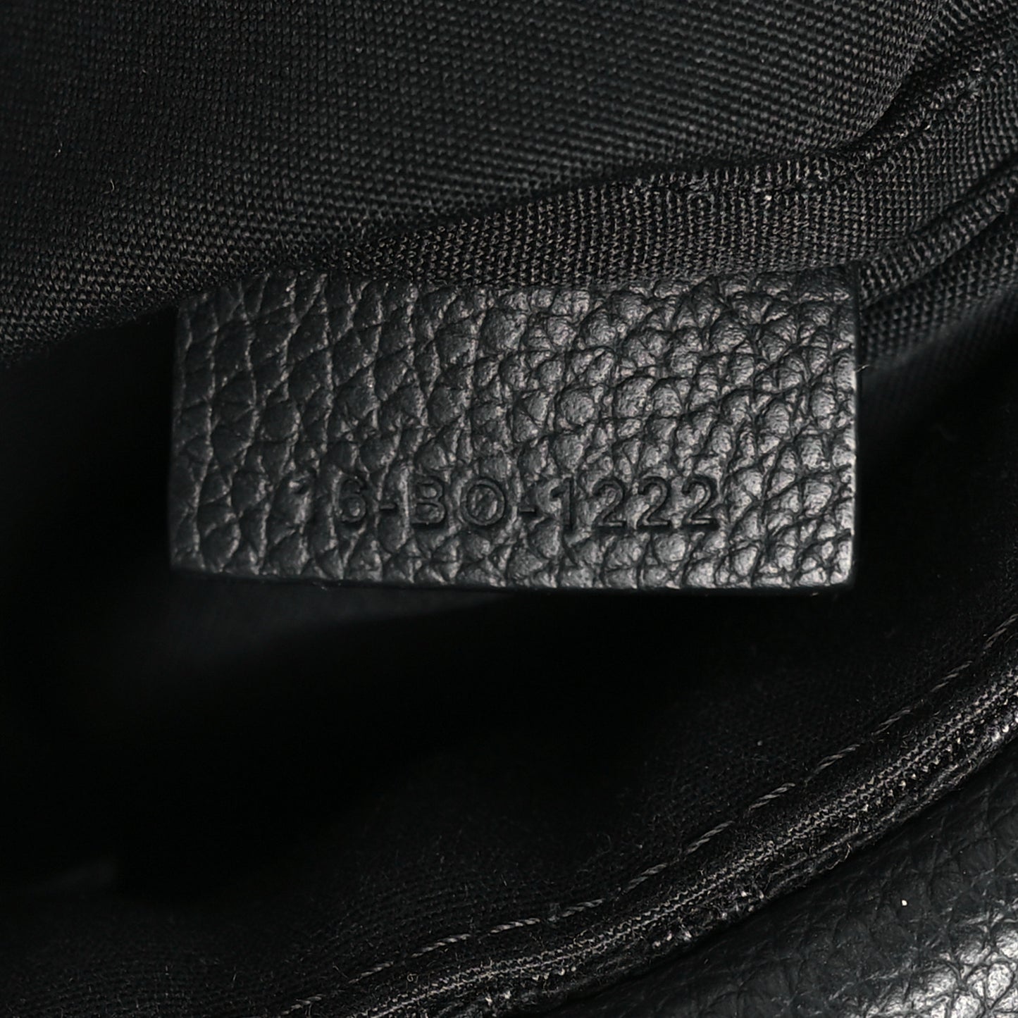 Oblique Saddle Messenger Pouch Black