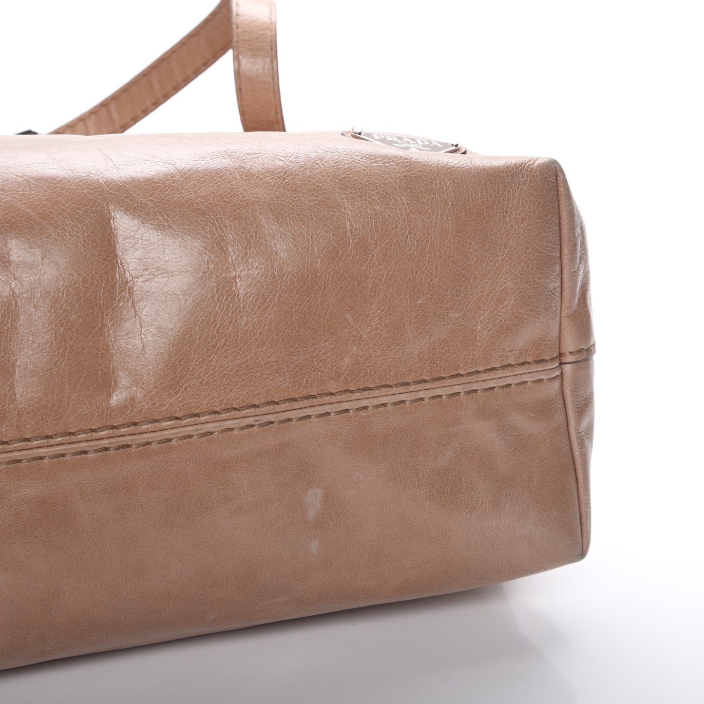 Vitello Shine Tote Cammeo
