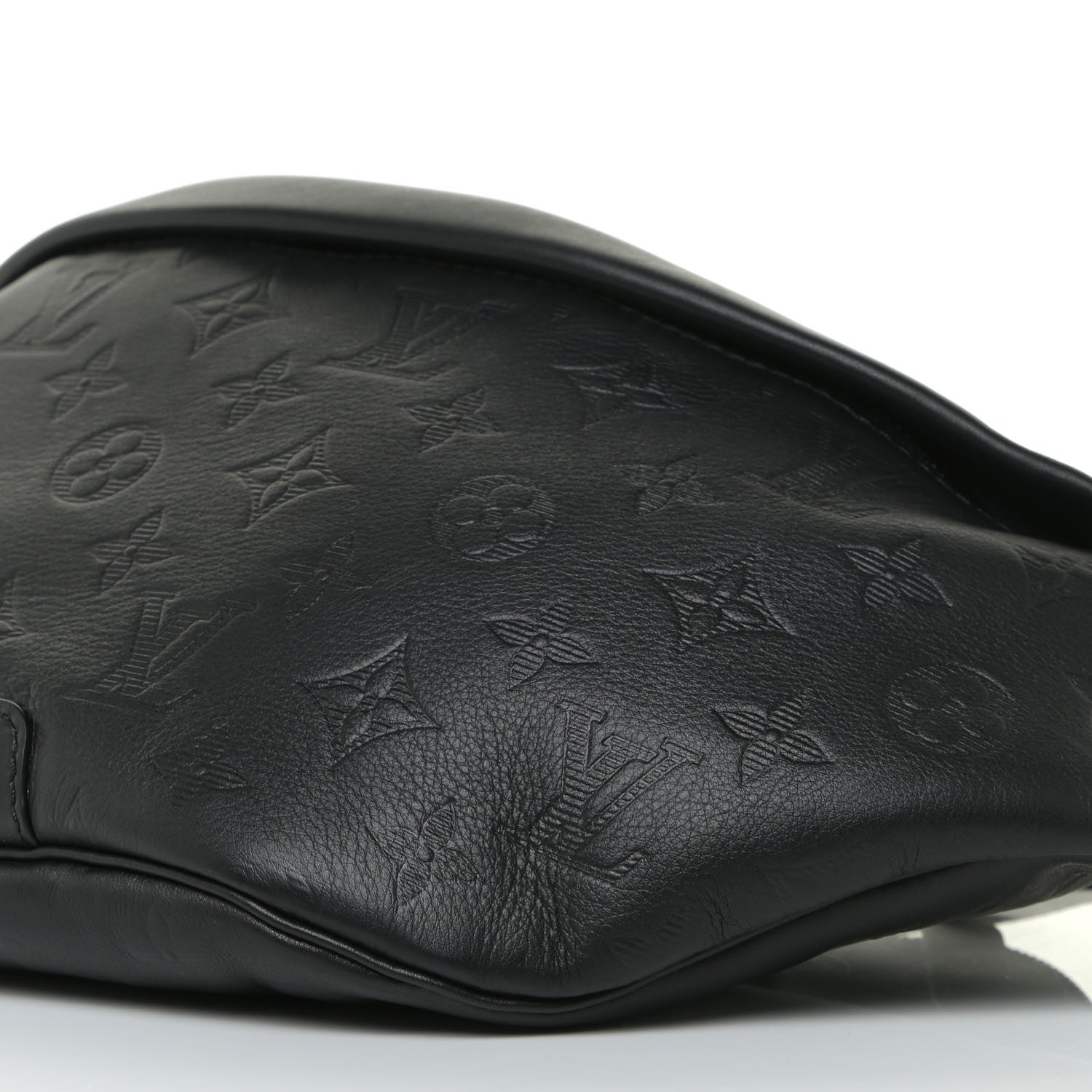 Louis Vuitton Calfskin Monogram Shadow Discovery Bumbag Black 9 of 10