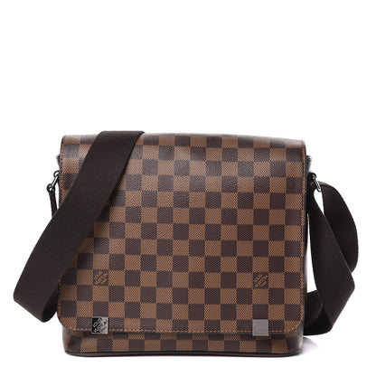 Louis Vuitton Damier Ebene District PM 1 of 11