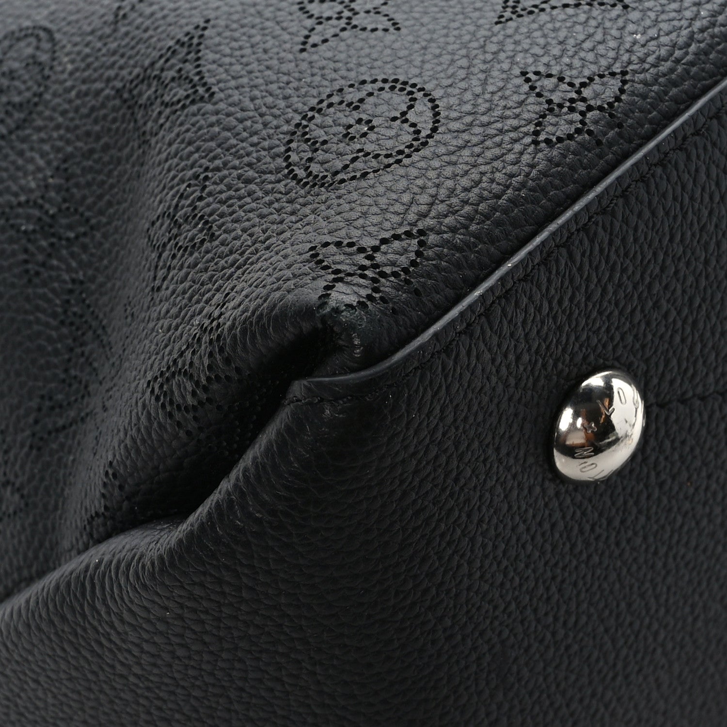Louis Vuitton Mahina Beaubourg Hobo MM Black 7 of 11