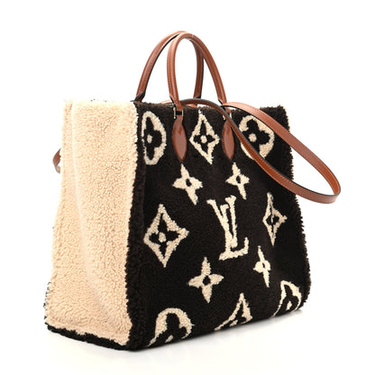 Louis Vuitton Shearling Monogram Giant Teddy Onthego GM Black White 3 of 10
