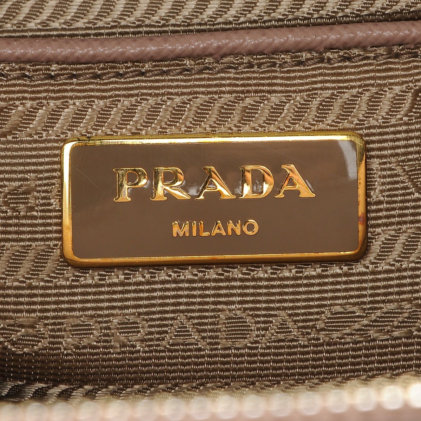Saffiano Lux Large Tote Cammeo