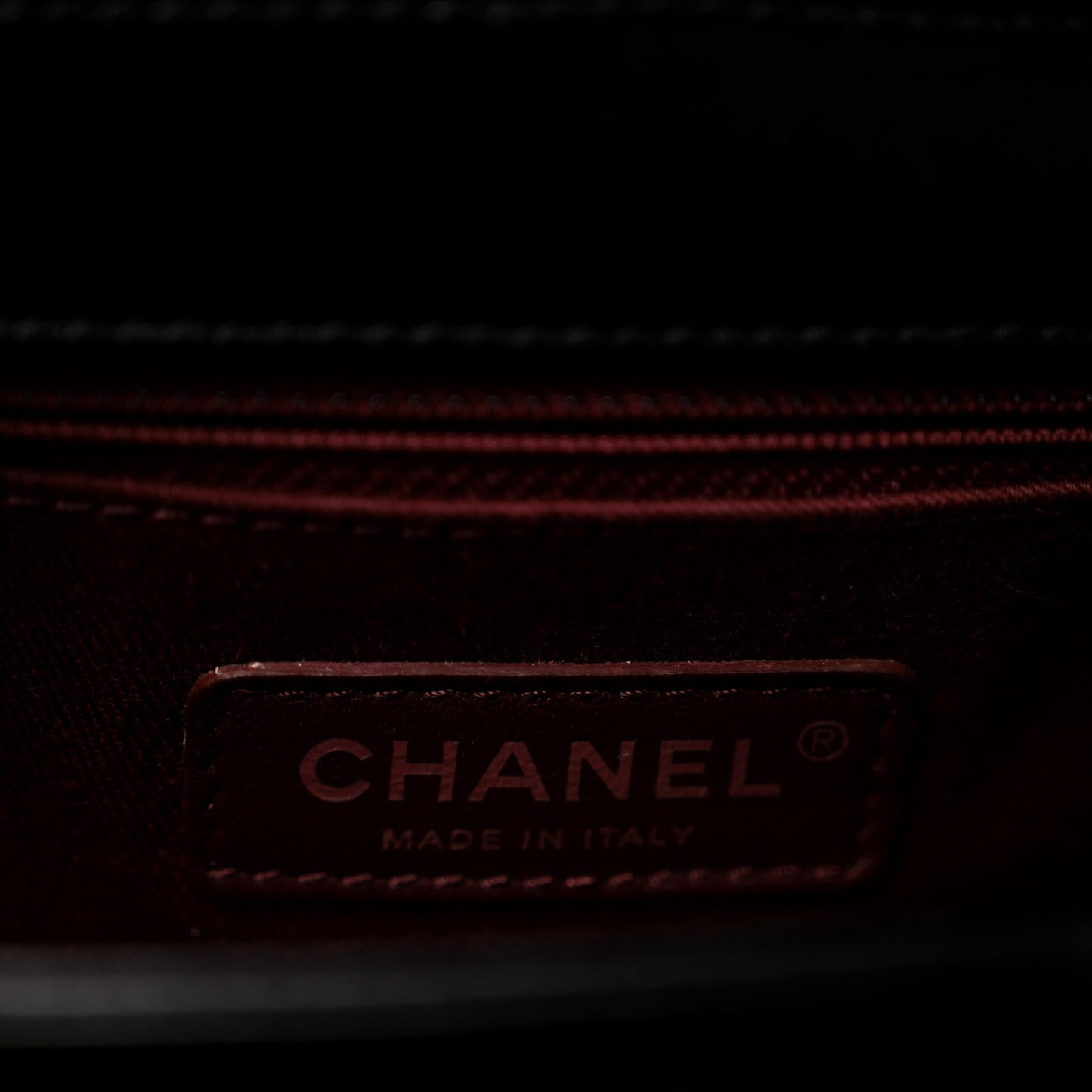 Glazed Calfskin Quilted Medium Perfect Edge Flap Black