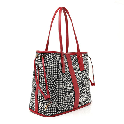 MCM Visetos Medium Liz Reversible Shopper Tote Ruby Red 11 of 17