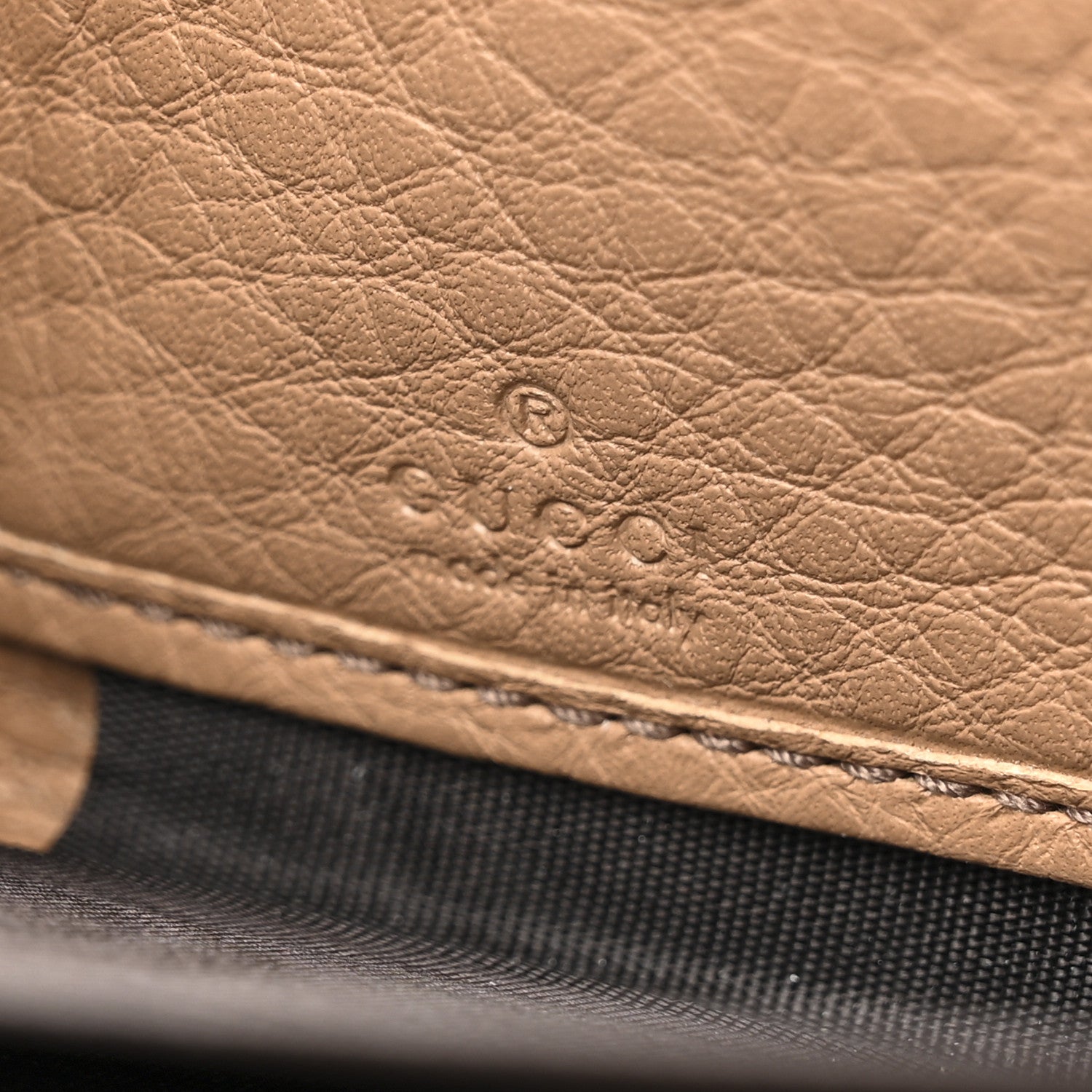 Gucci Pebbled Calfskin Soho Zip Around Wallet Camelia 8 of 13