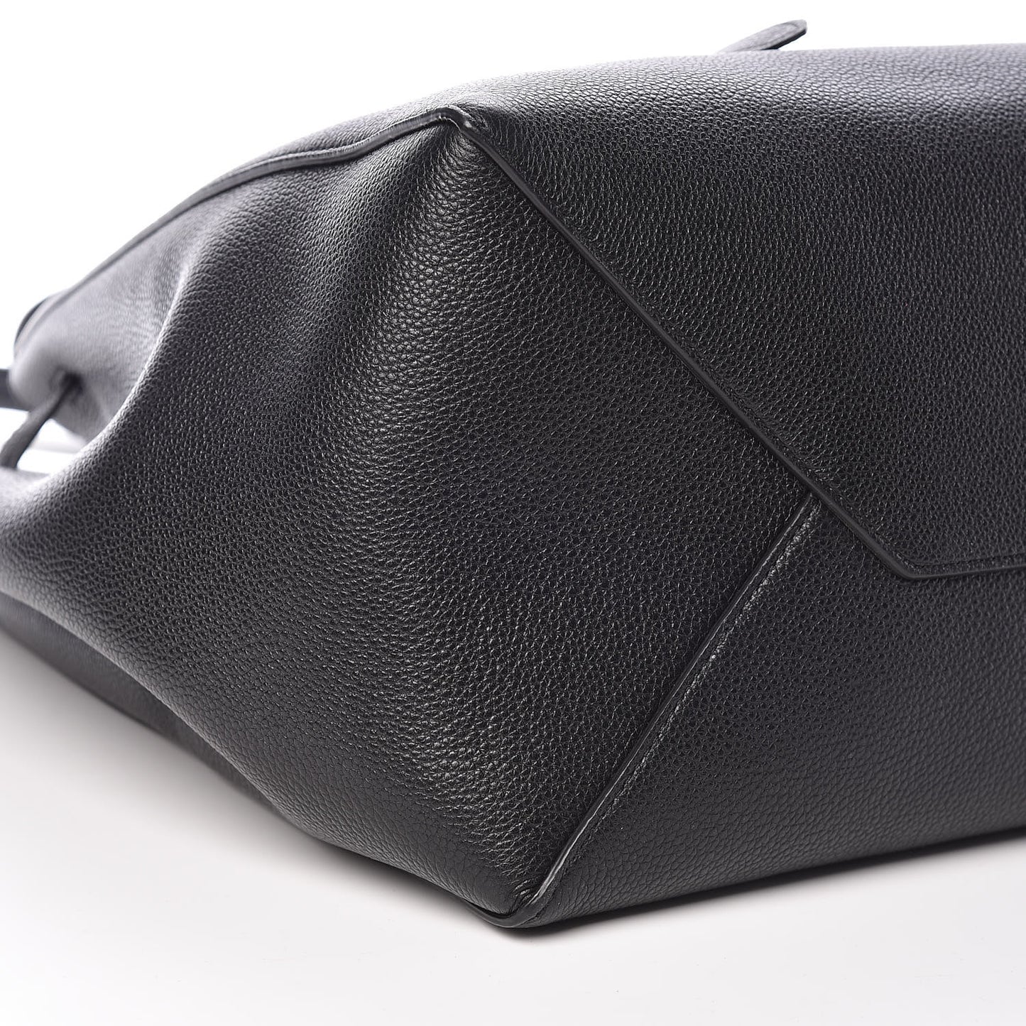 Soft Grained Calfskin Small Belt Cabas Phantom Black