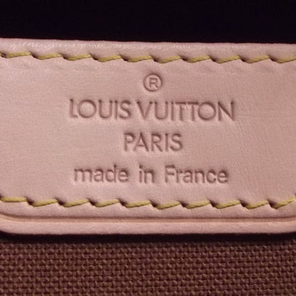 Louis Vuitton Monogram Cabas Mezzo 8 of 9