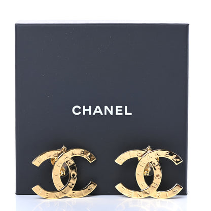 Chanel Metal Large Paris Button Earrings Gold 5 of 5