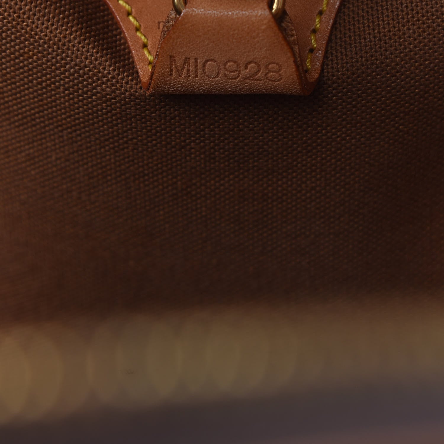 Louis Vuitton Monogram Ellipse MM 7 of 18