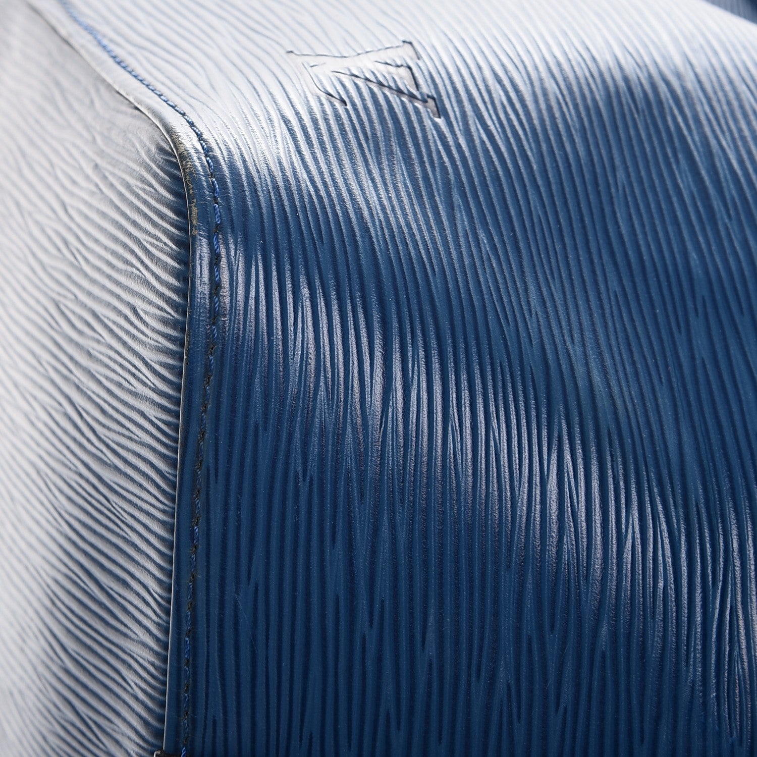 Louis Vuitton Epi Petit Noe Toledo 9 of 11