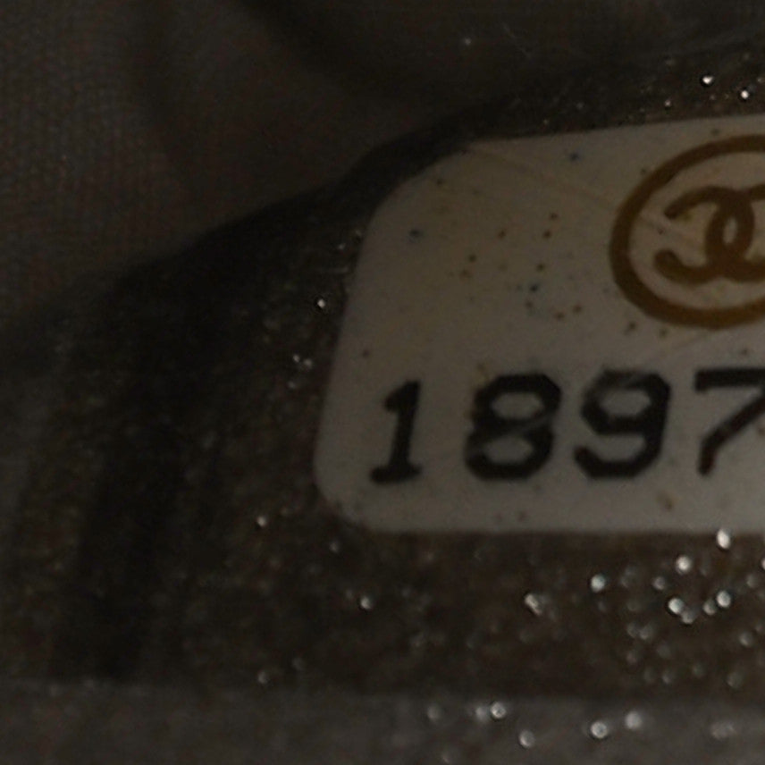 Goatskin Camellia Stitched Medium Cosmetic Case Silver