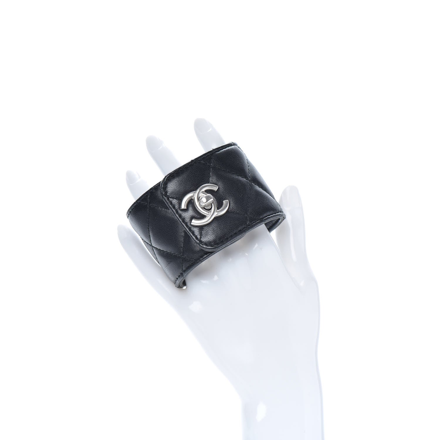 Chanel Lambskin Quilted CC Turnlock Cuff L Black 2 of 5