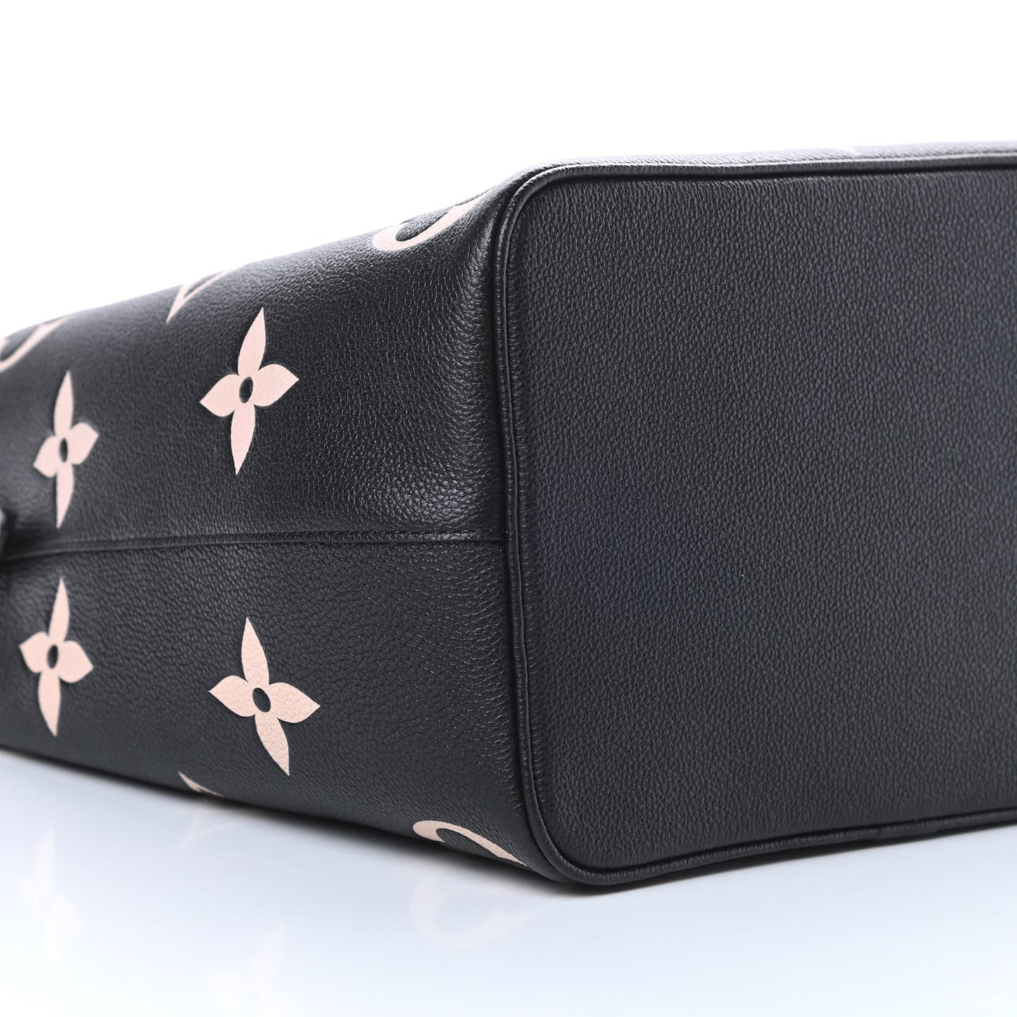 Empreinte Monogram Giant Neonoe MM Black Beige