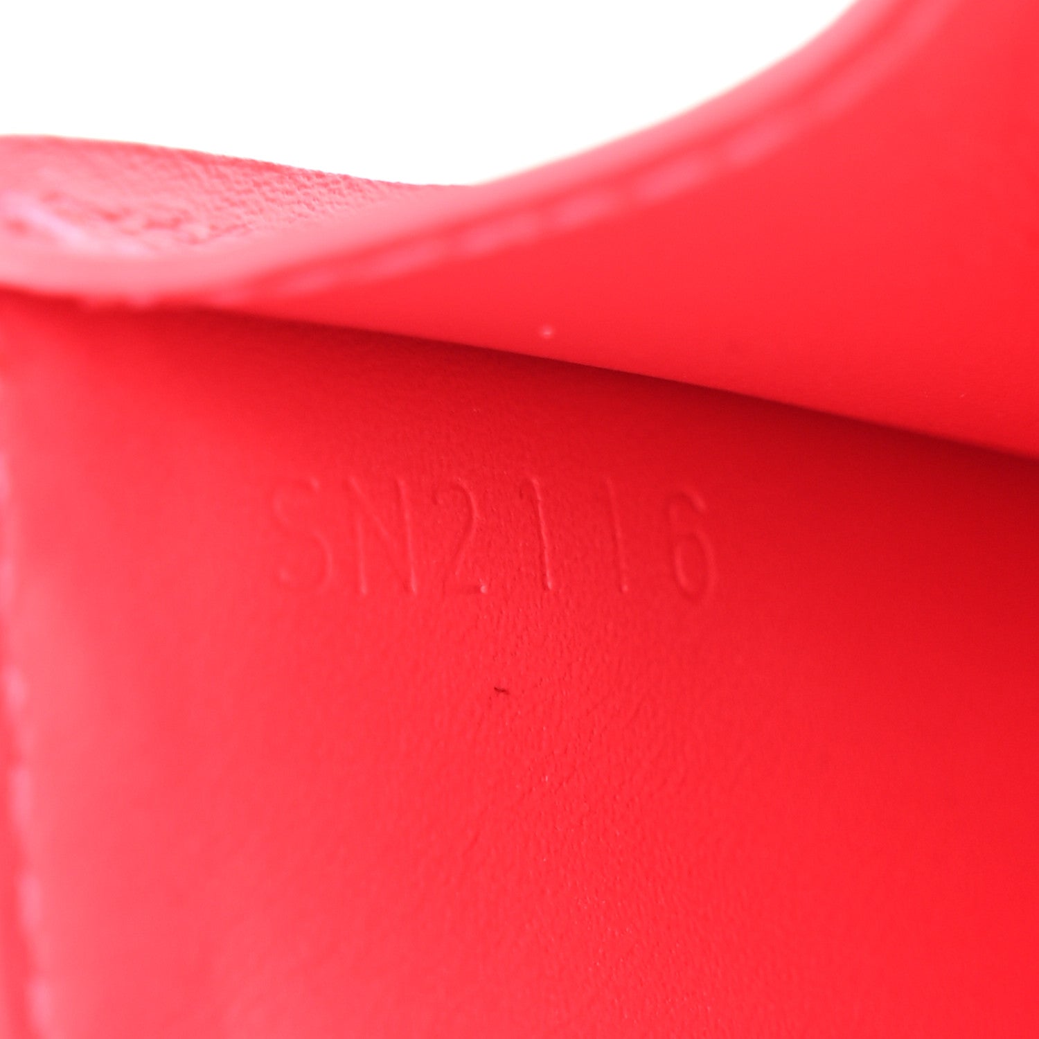 Louis Vuitton Vernis Key Pouch 7 of 10