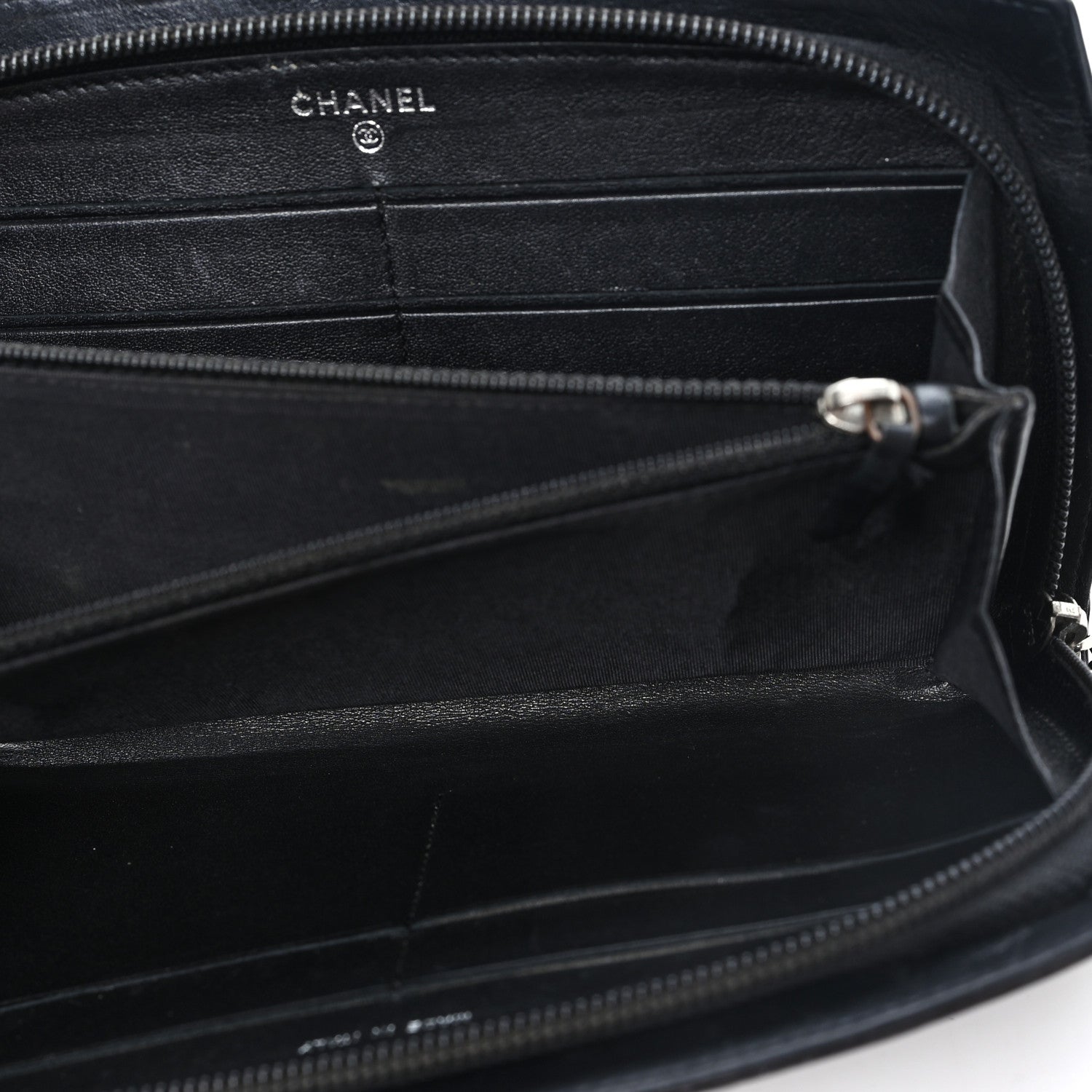 Chanel Patent Trousse Maquil Wallet Black 5 of 9