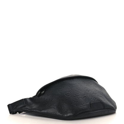 Louis Vuitton Calfskin Monogram Shadow Discovery Bumbag Black 4 of 8