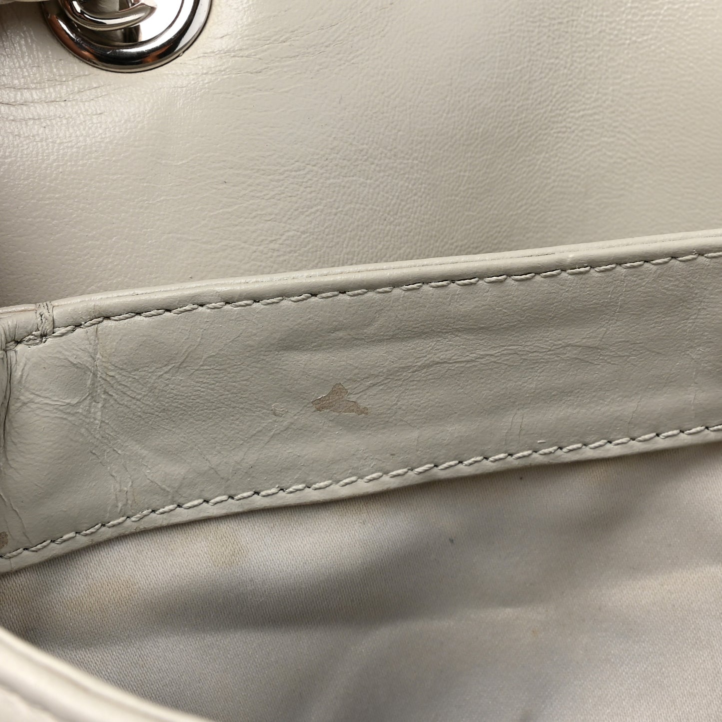 Lambskin Quilted 2 Pocket Messenger Flap White