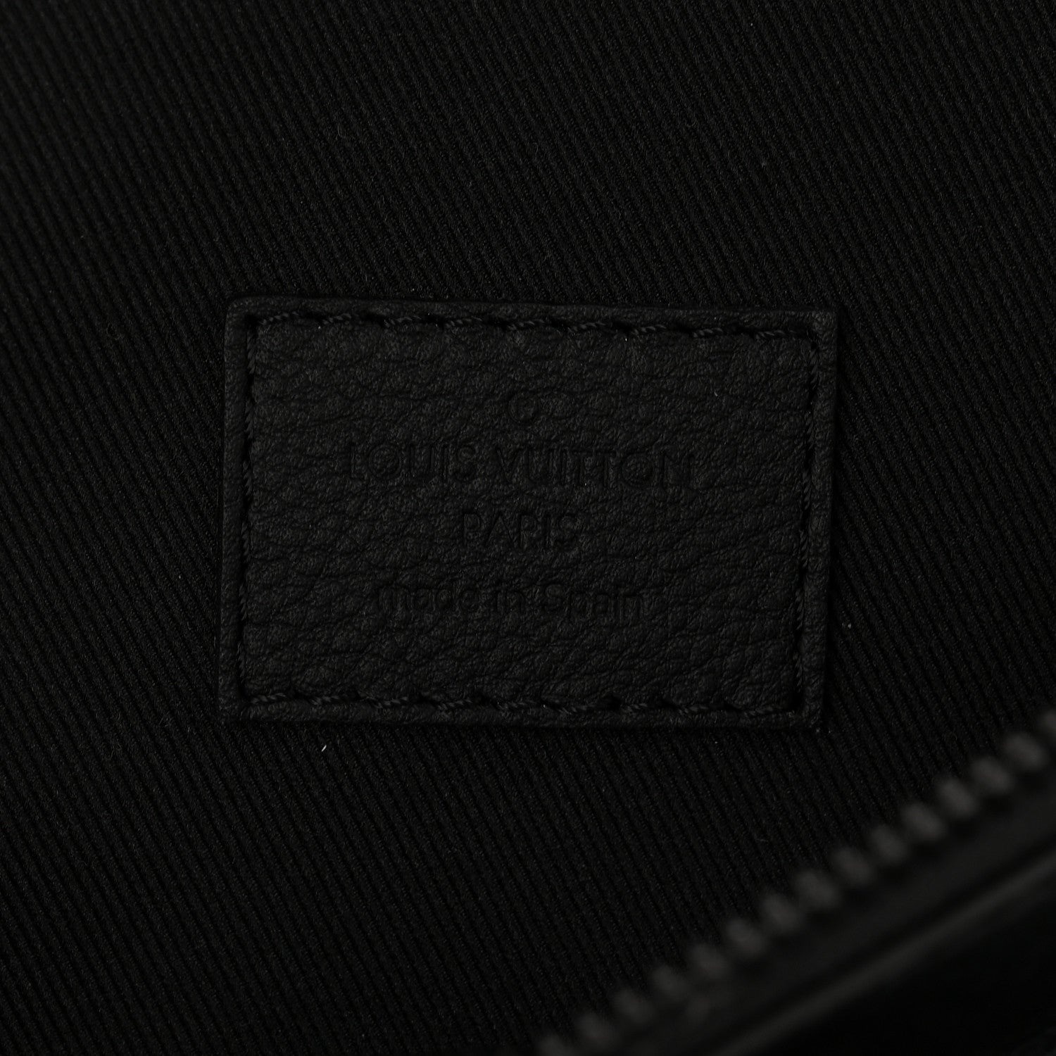 Louis Vuitton Calfskin Monogram Shadow Discovery Bumbag Black 6 of 9