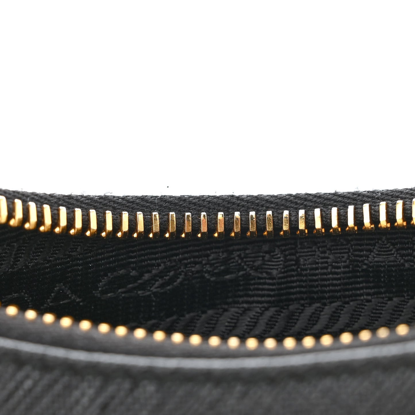 Saffiano Lux Re-Edition 2005 Shoulder Bag Black