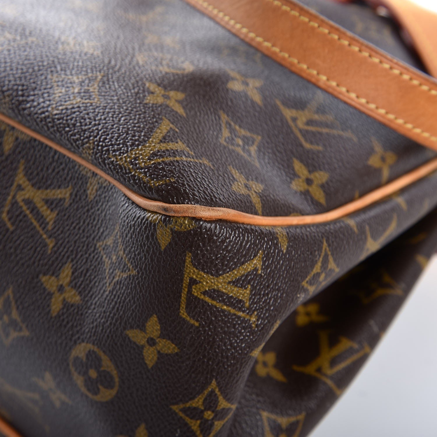Louis Vuitton Monogram Batignolles Horizontal 17 of 17