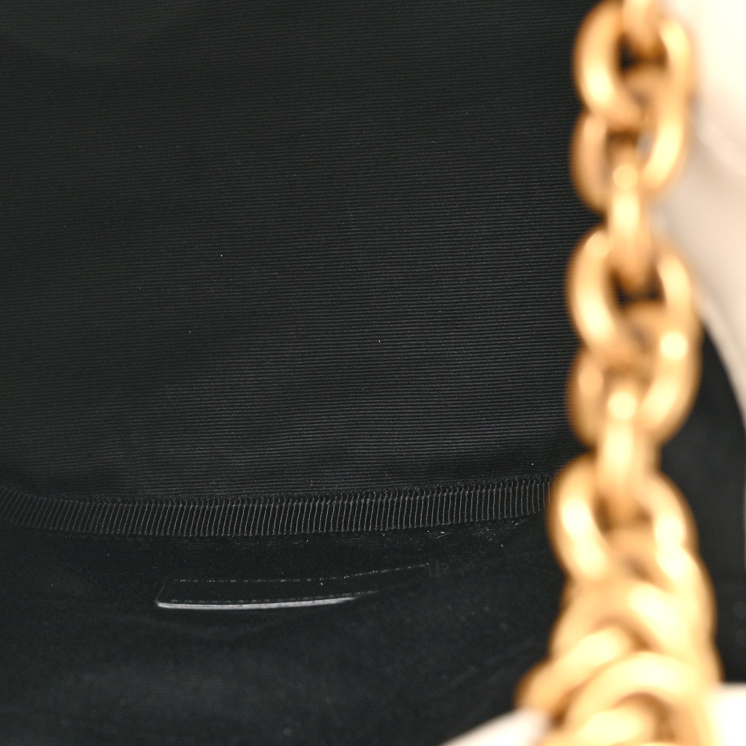 Saint Laurent Lambskin Quilted Le Maillon Bucket Bag Crema Soft 5 of 17