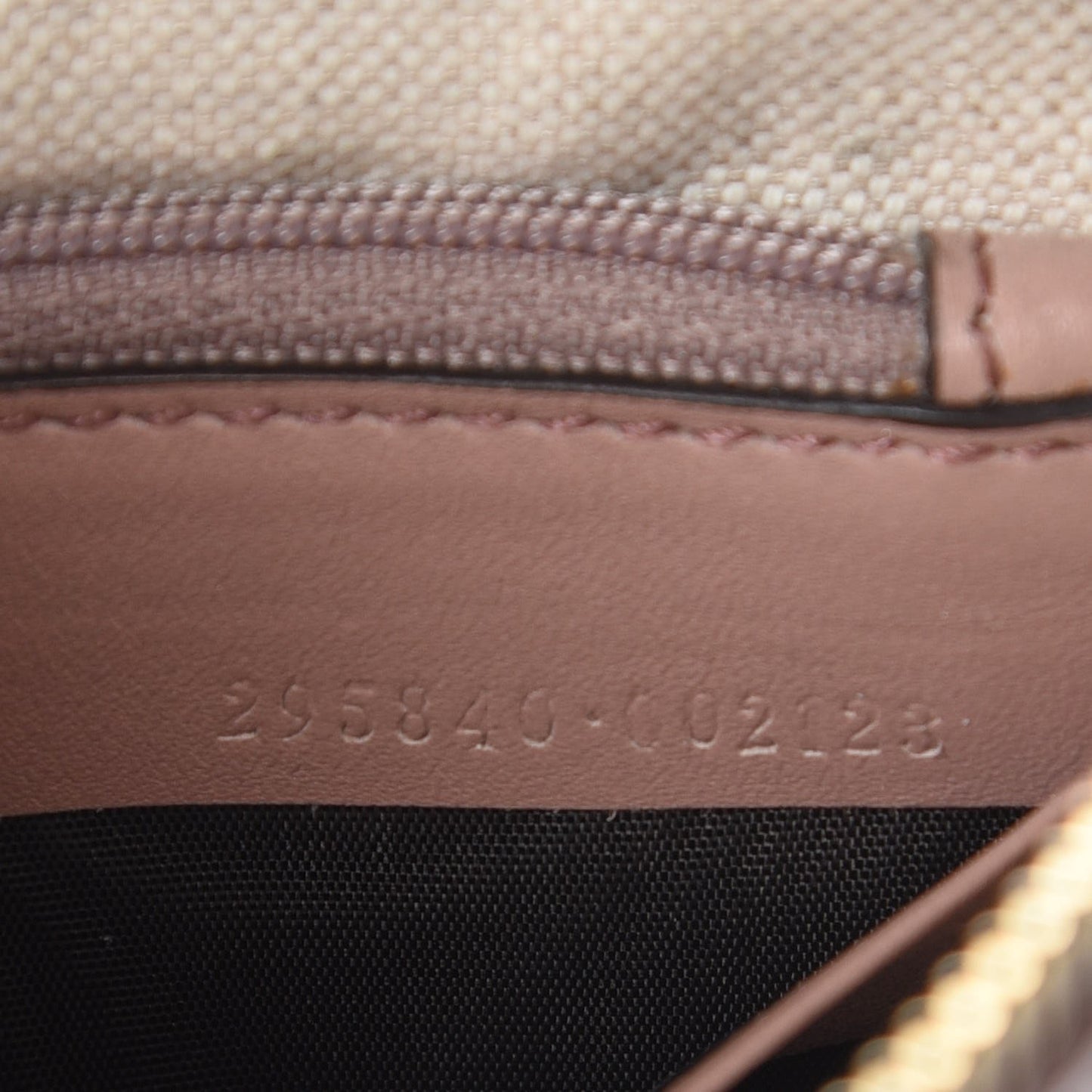 Patent Soho Wristlet Dark Cipria