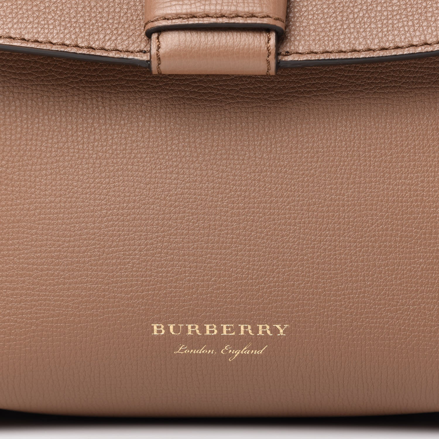 Burberry Derby Calfskin House Check Small Camberley Dark Sand 9 of 9