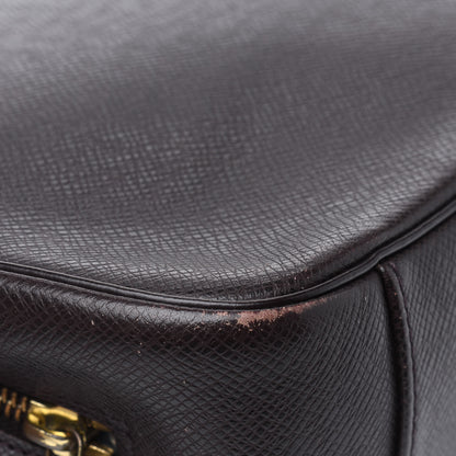 Louis Vuitton Taiga Toiletry Pouch GM Acajou 4 of 4