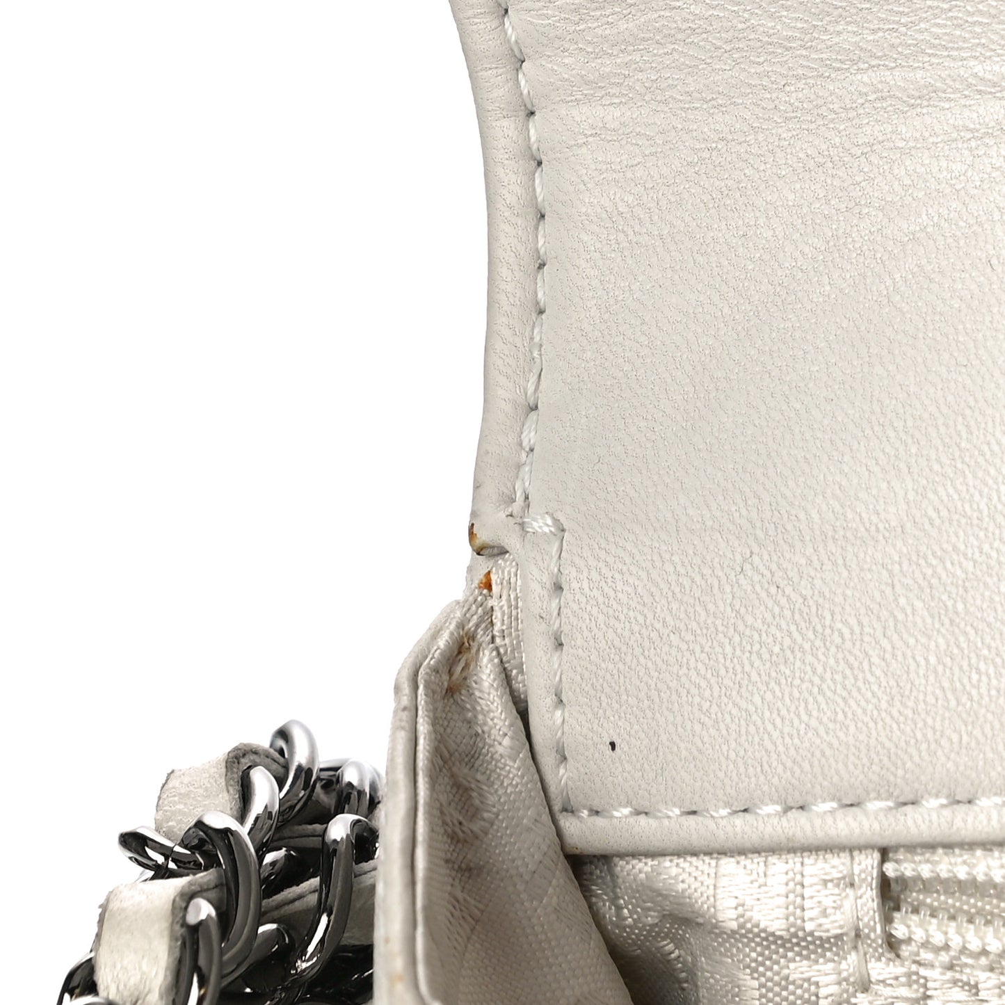 Lambskin Chocolate Bar 5 Chain Flap White