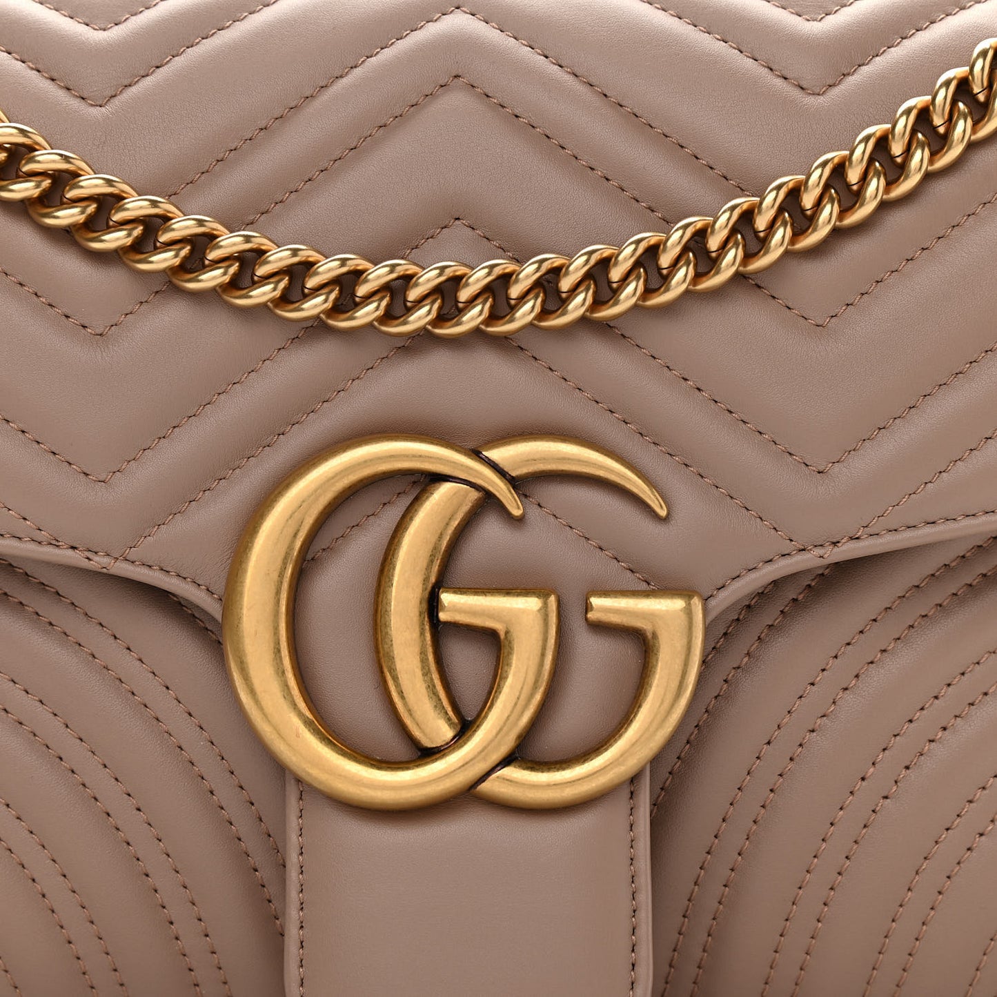 Calfskin Matelasse Medium GG Marmont Shoulder Bag Porcelain Rose