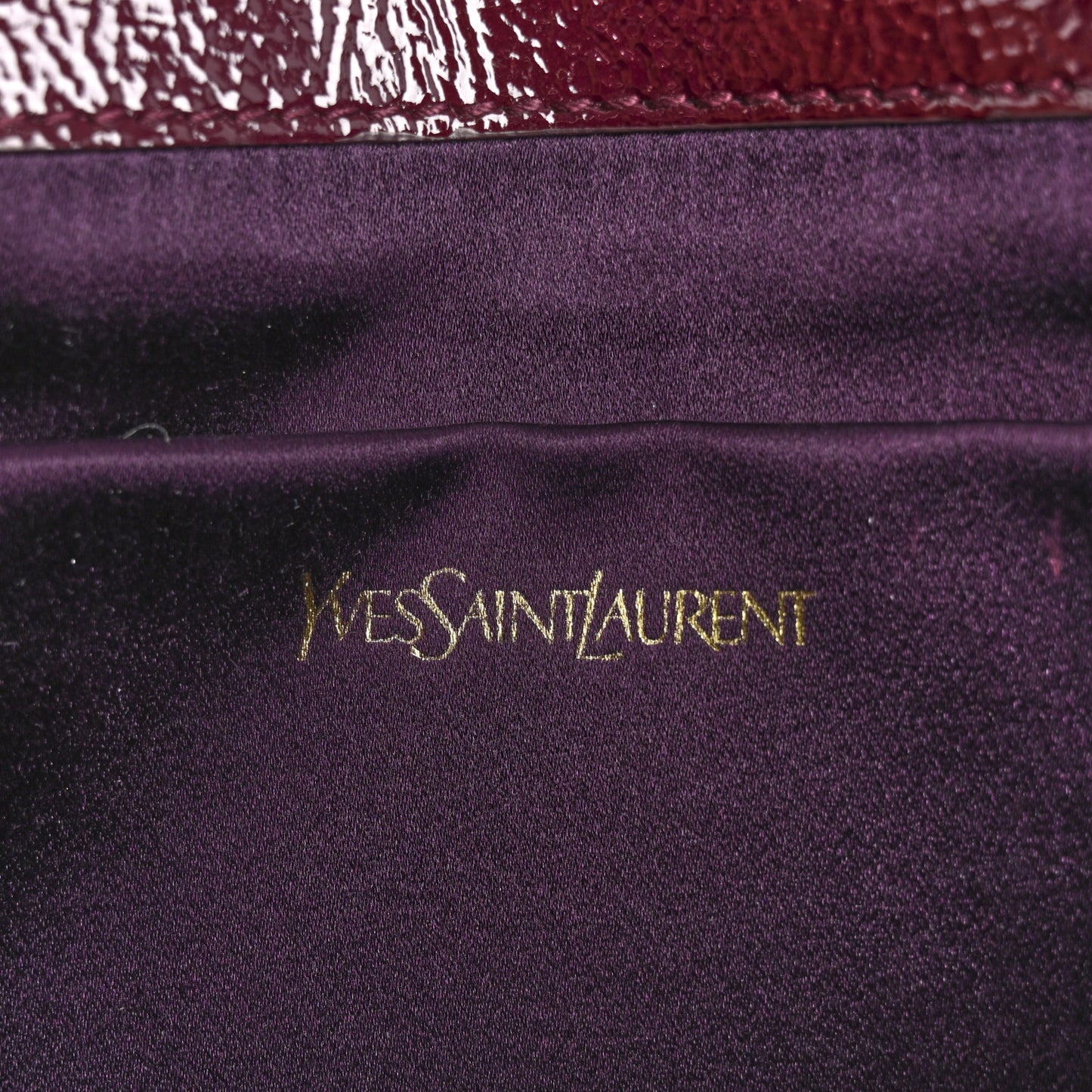 Textured Patent Calfskin Large Belle De Jour Clutch Berry