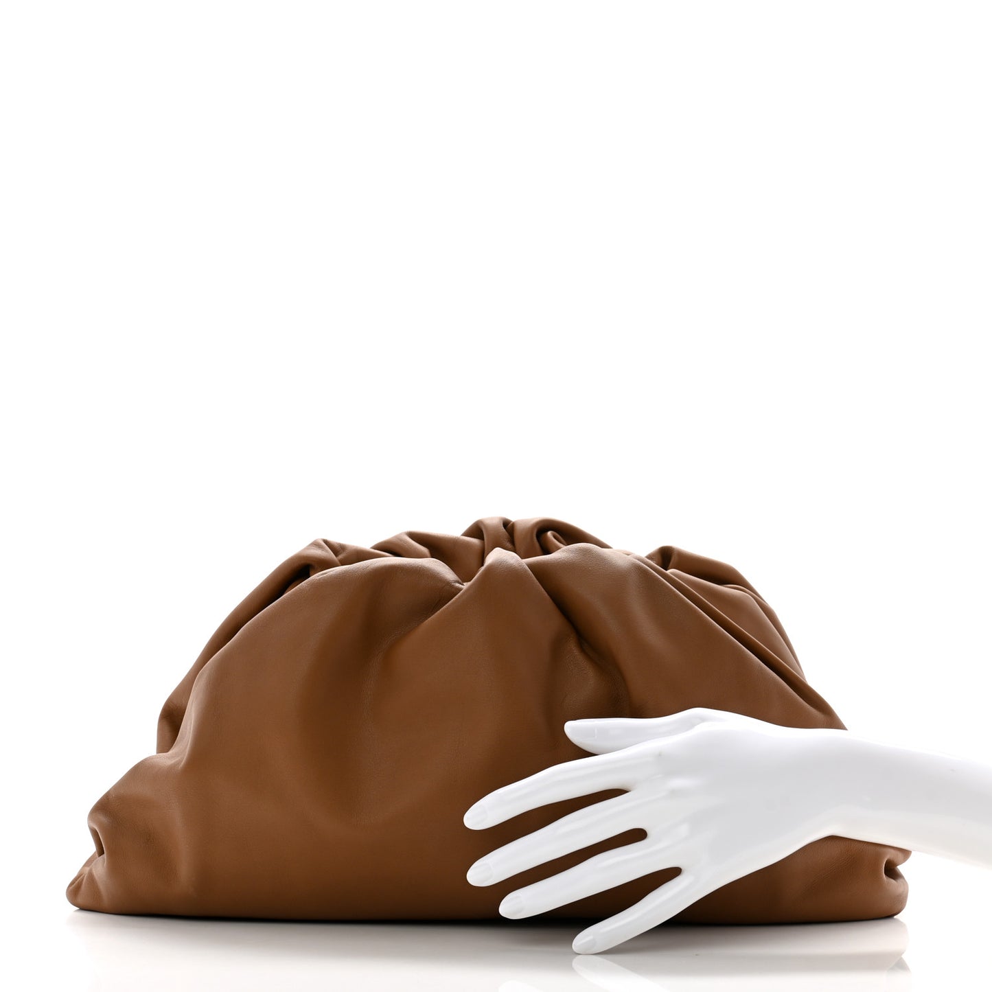 Smooth Butter Calf The Pouch Oversized Cammello